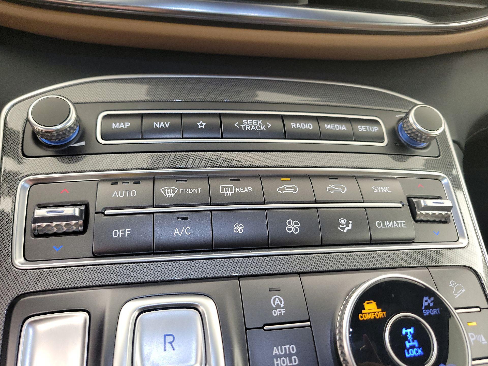 Thumbnail: 2023 Hyundai Santa Fe - 16