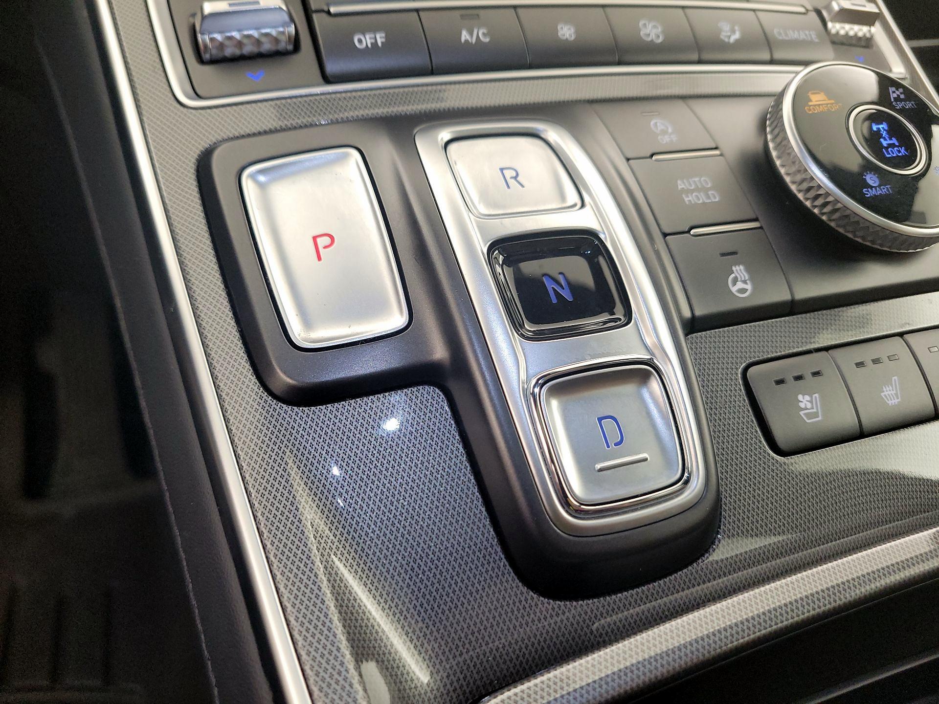 Thumbnail: 2023 Hyundai Santa Fe - 17