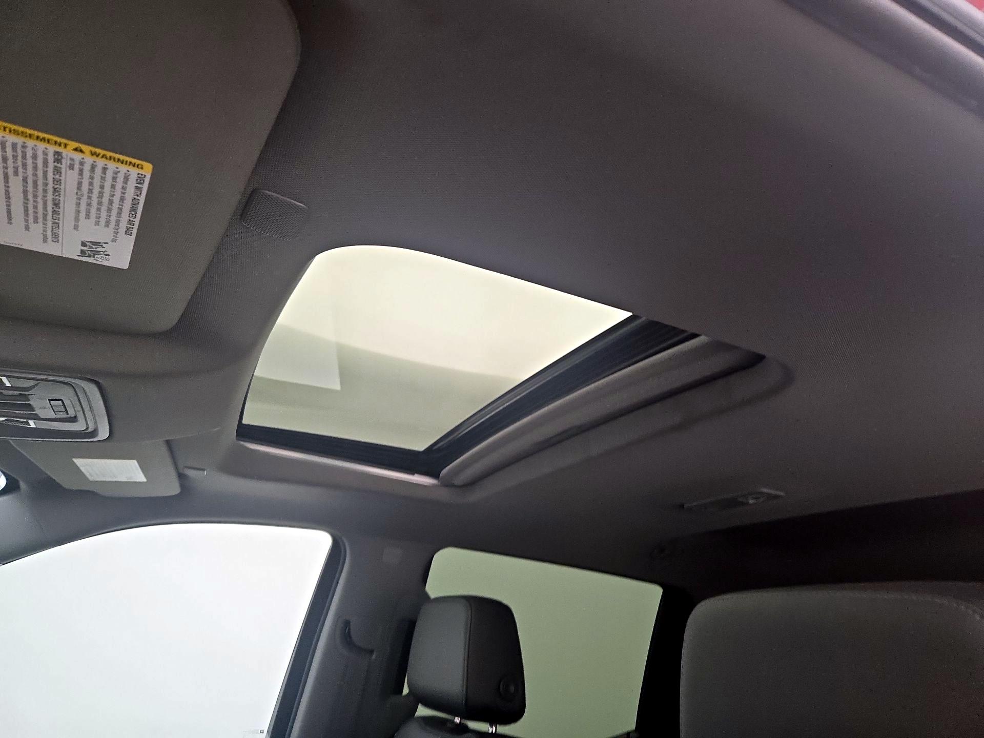 Thumbnail: 2021 Chevrolet Silverado 1500 - 19