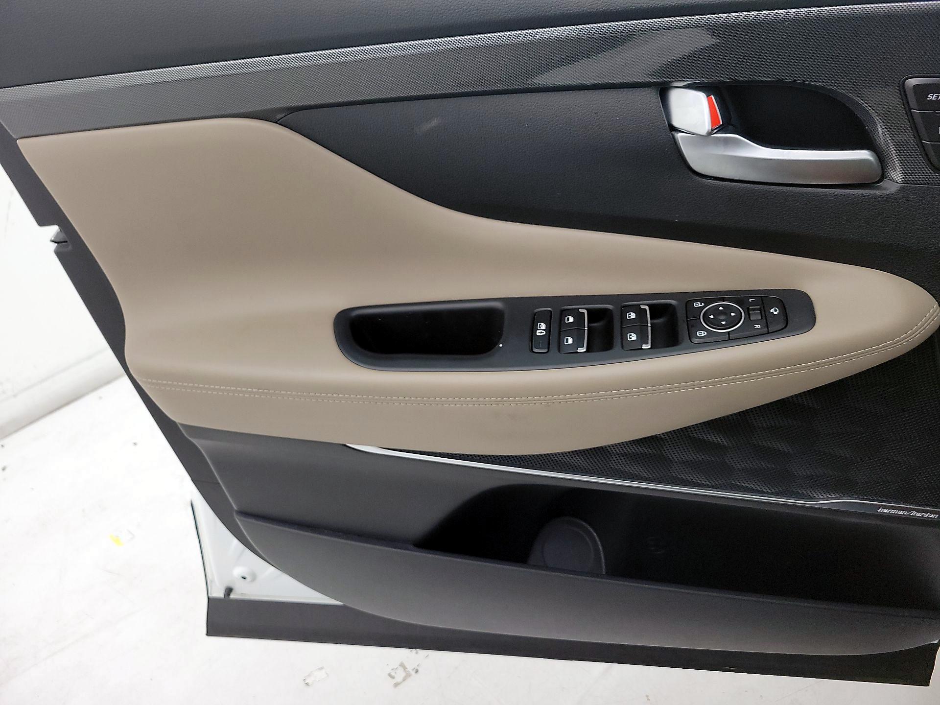 Thumbnail: 2023 Hyundai Santa Fe - 12