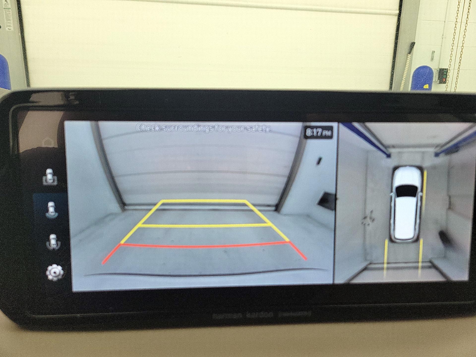 Thumbnail: 2023 Hyundai Santa Fe - 15