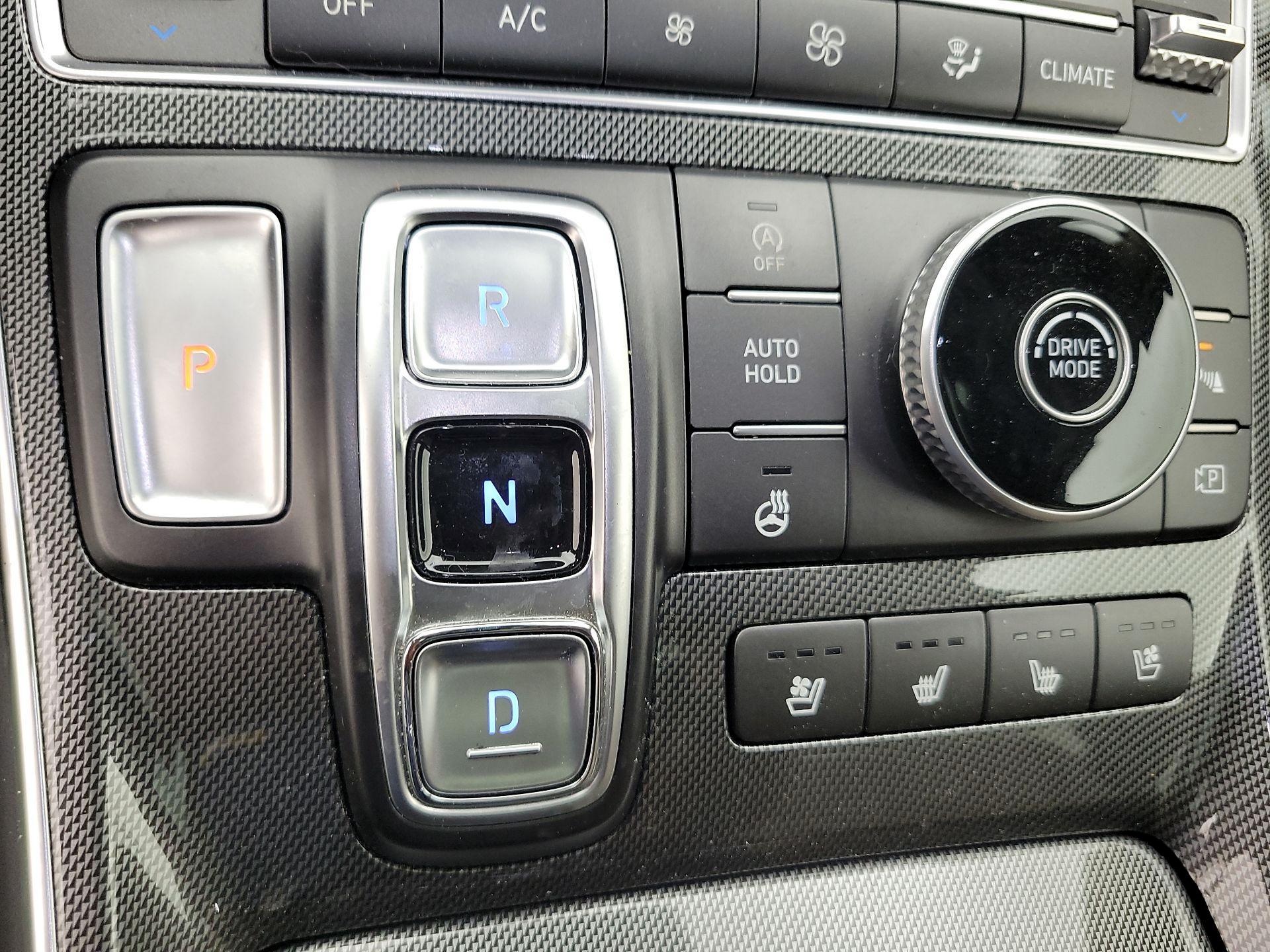 Thumbnail: 2023 Hyundai Santa Fe - 18