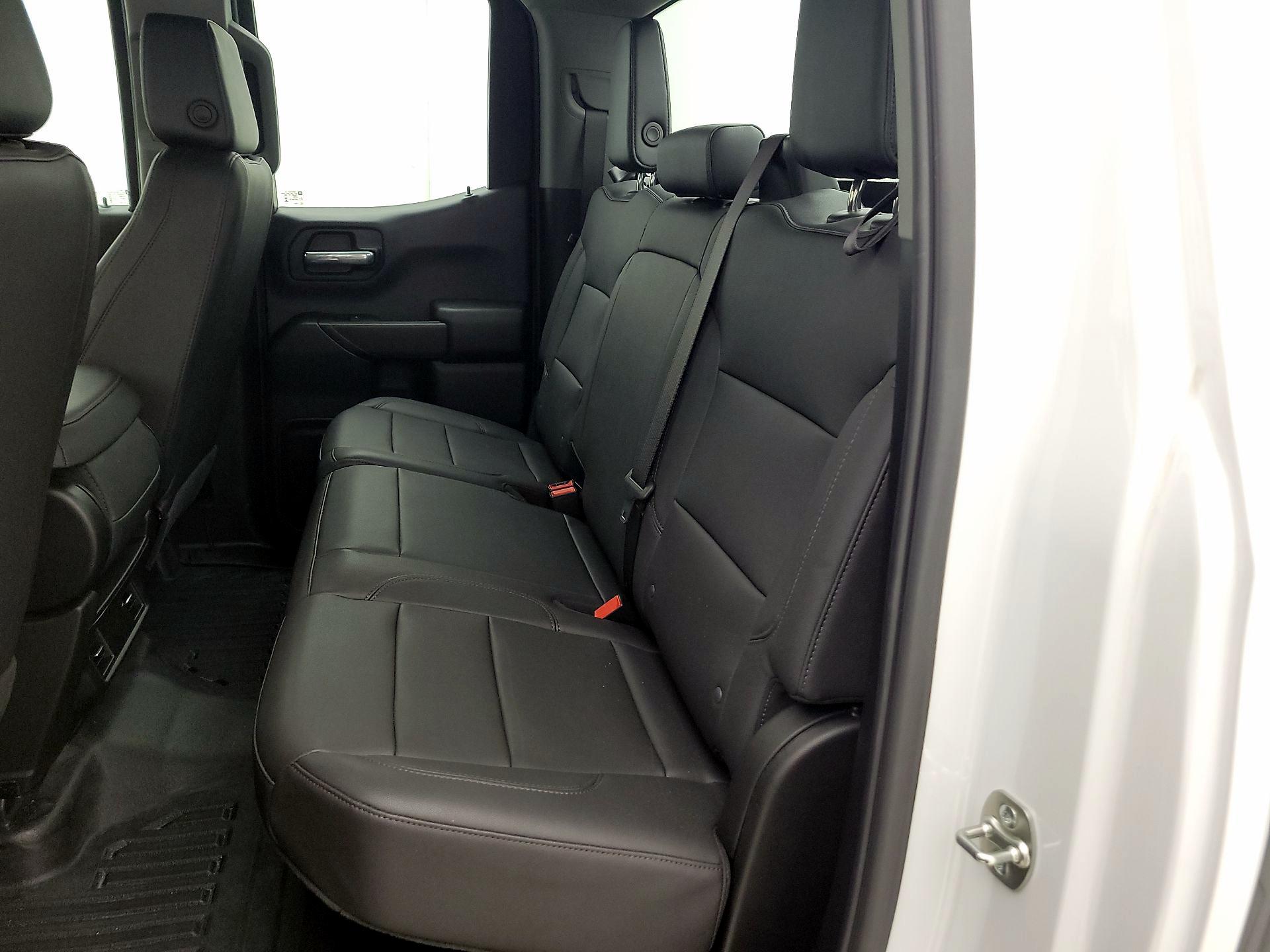 Thumbnail: 2025 Chevrolet Silverado 1500 - 19