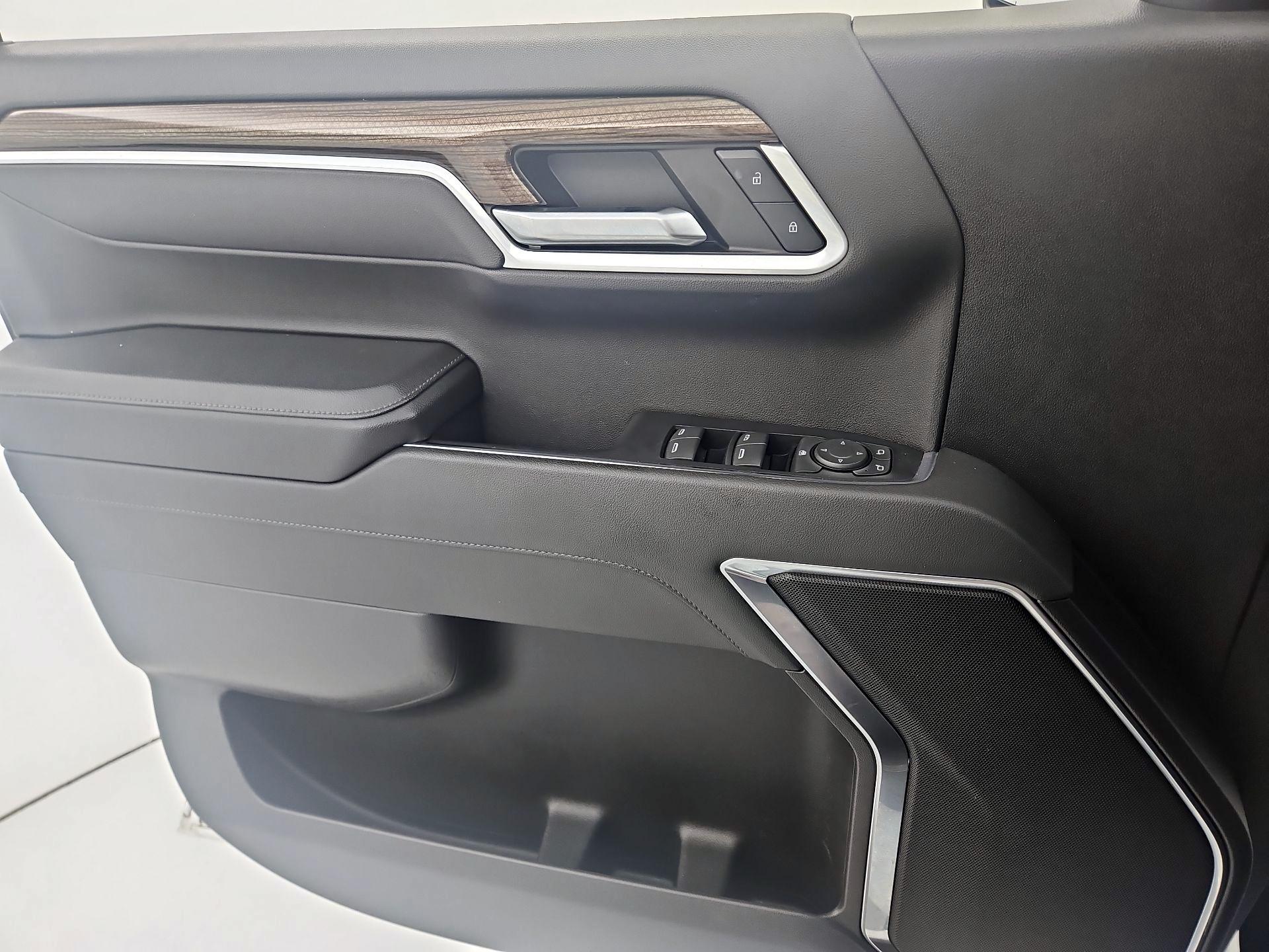 Thumbnail: 2022 Chevrolet Silverado 1500 - 12