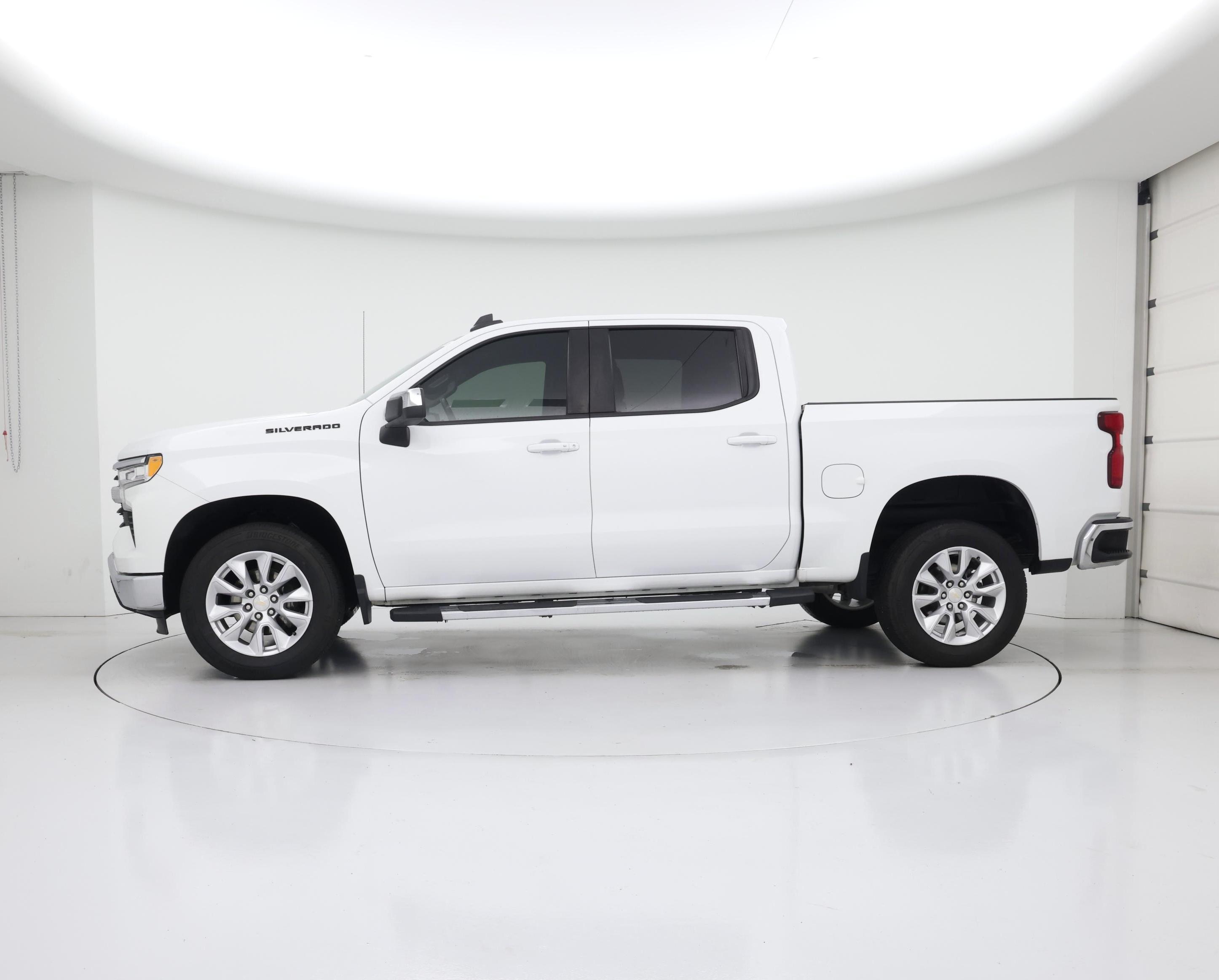 Thumbnail: 2022 Chevrolet Silverado 1500 - 3