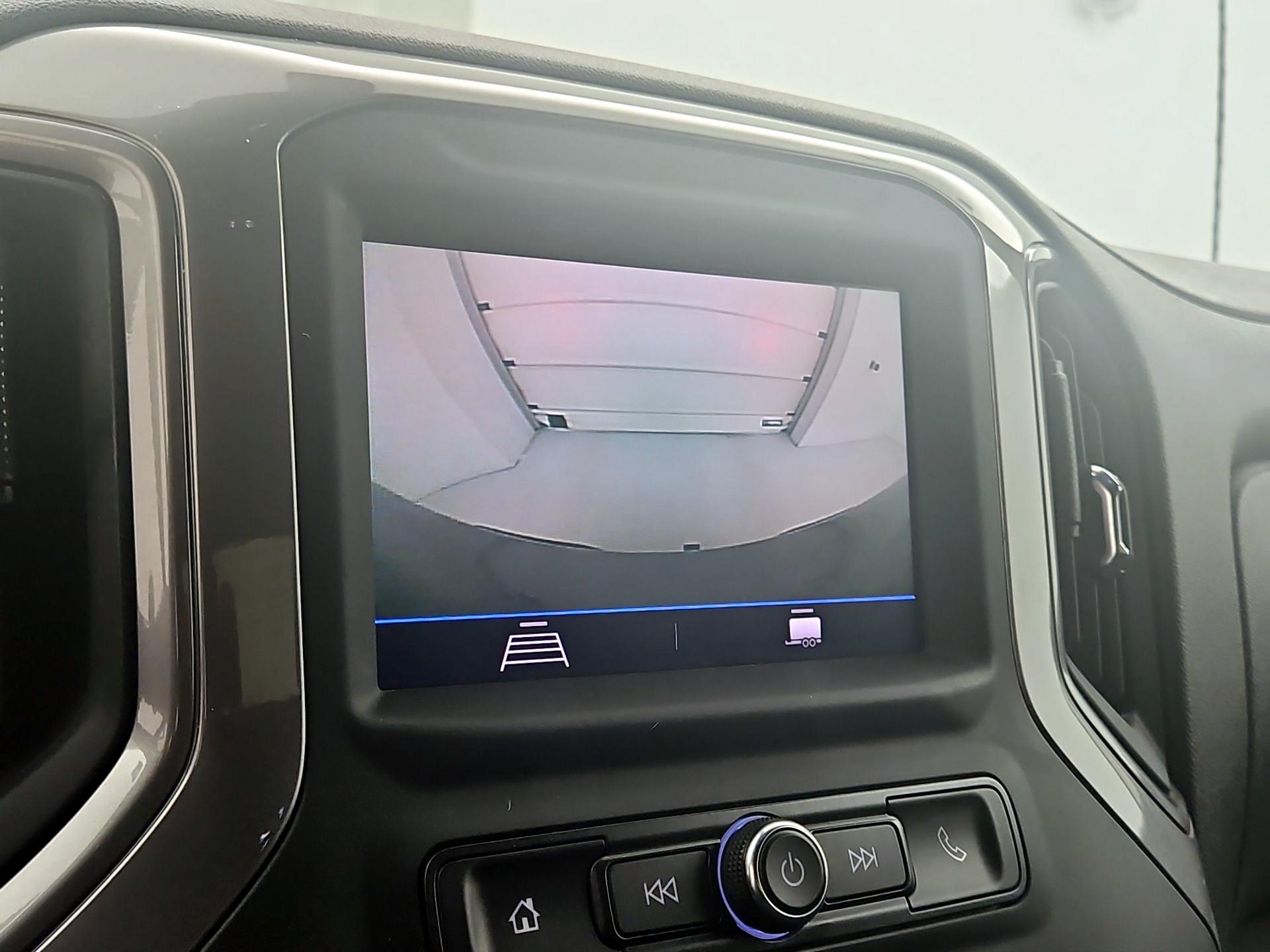 Thumbnail: 2020 Chevrolet Silverado 1500 - 14