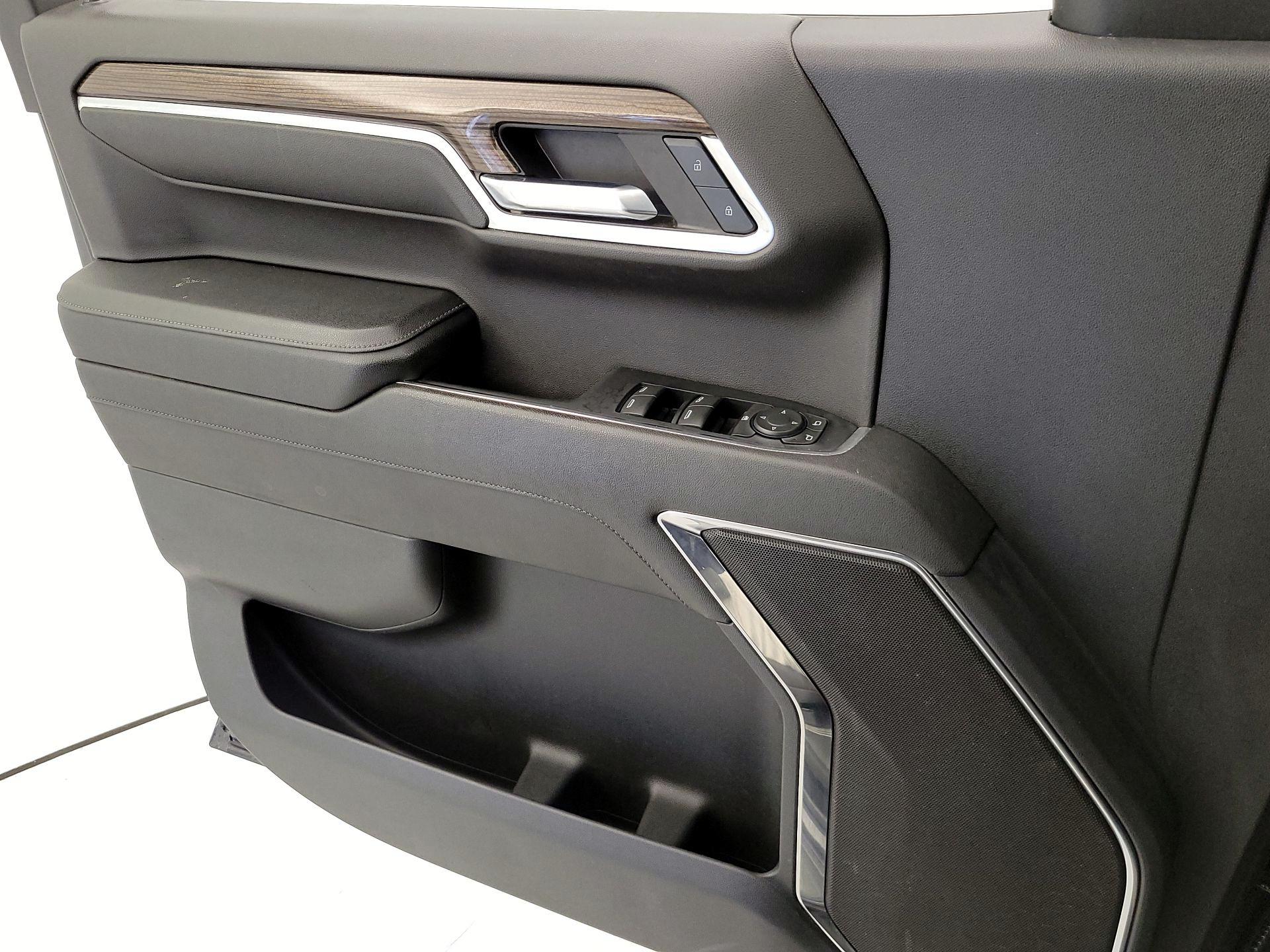 Thumbnail: 2024 Chevrolet Silverado 1500 - 12