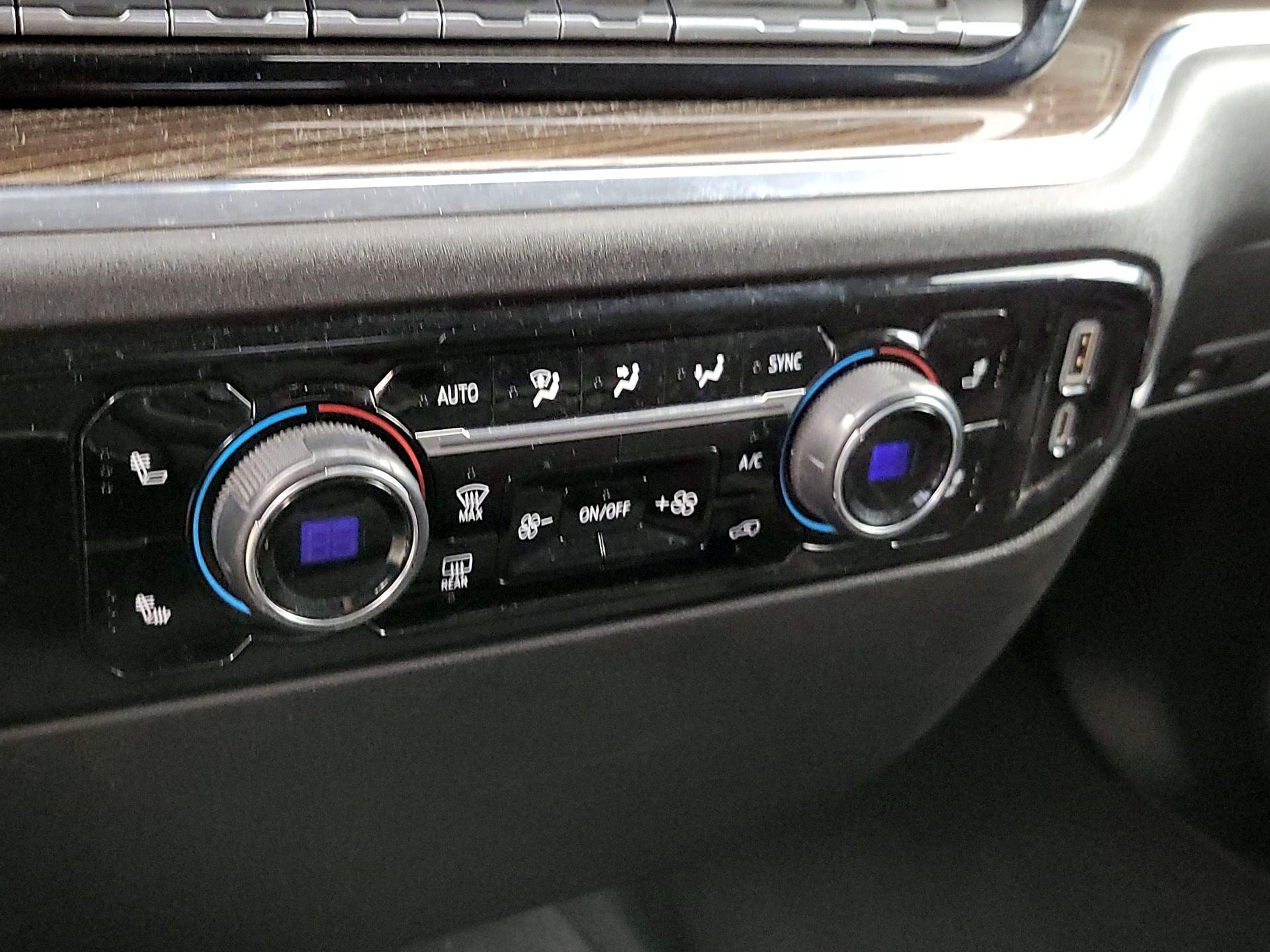 Thumbnail: 2024 Chevrolet Silverado 1500 - 16