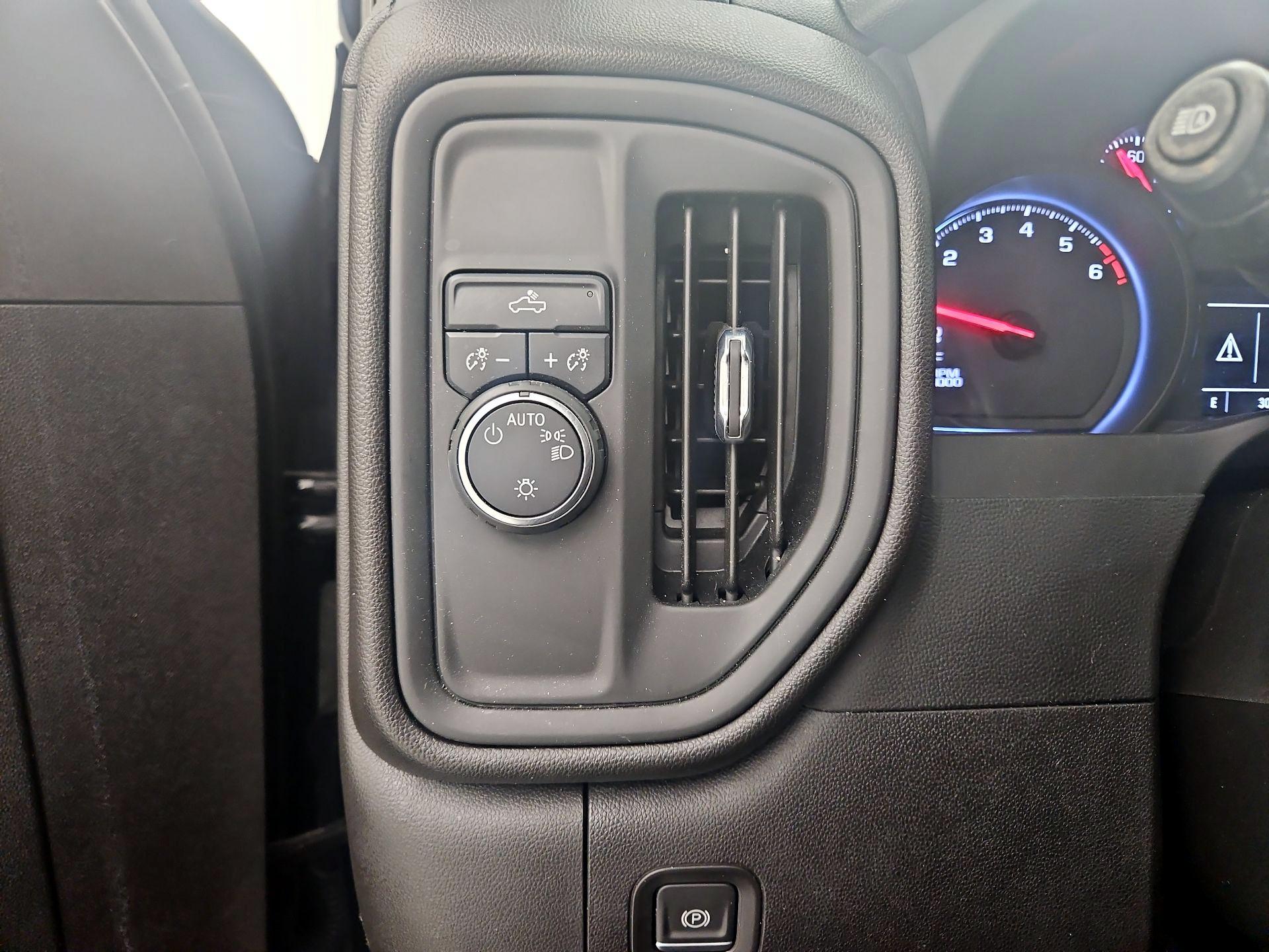 Thumbnail: 2022 Chevrolet Silverado 1500 - 13