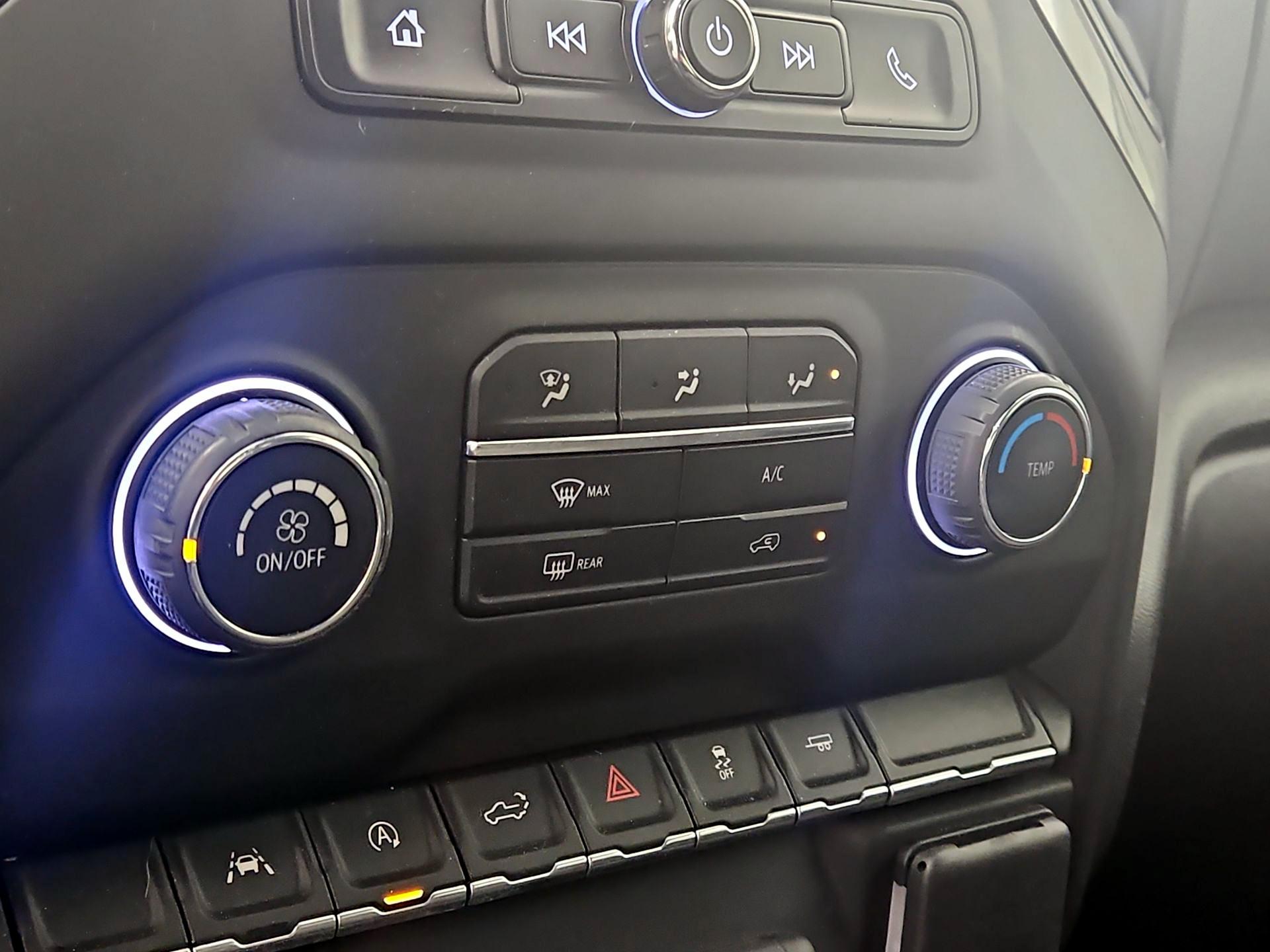 Thumbnail: 2022 Chevrolet Silverado 1500 - 16