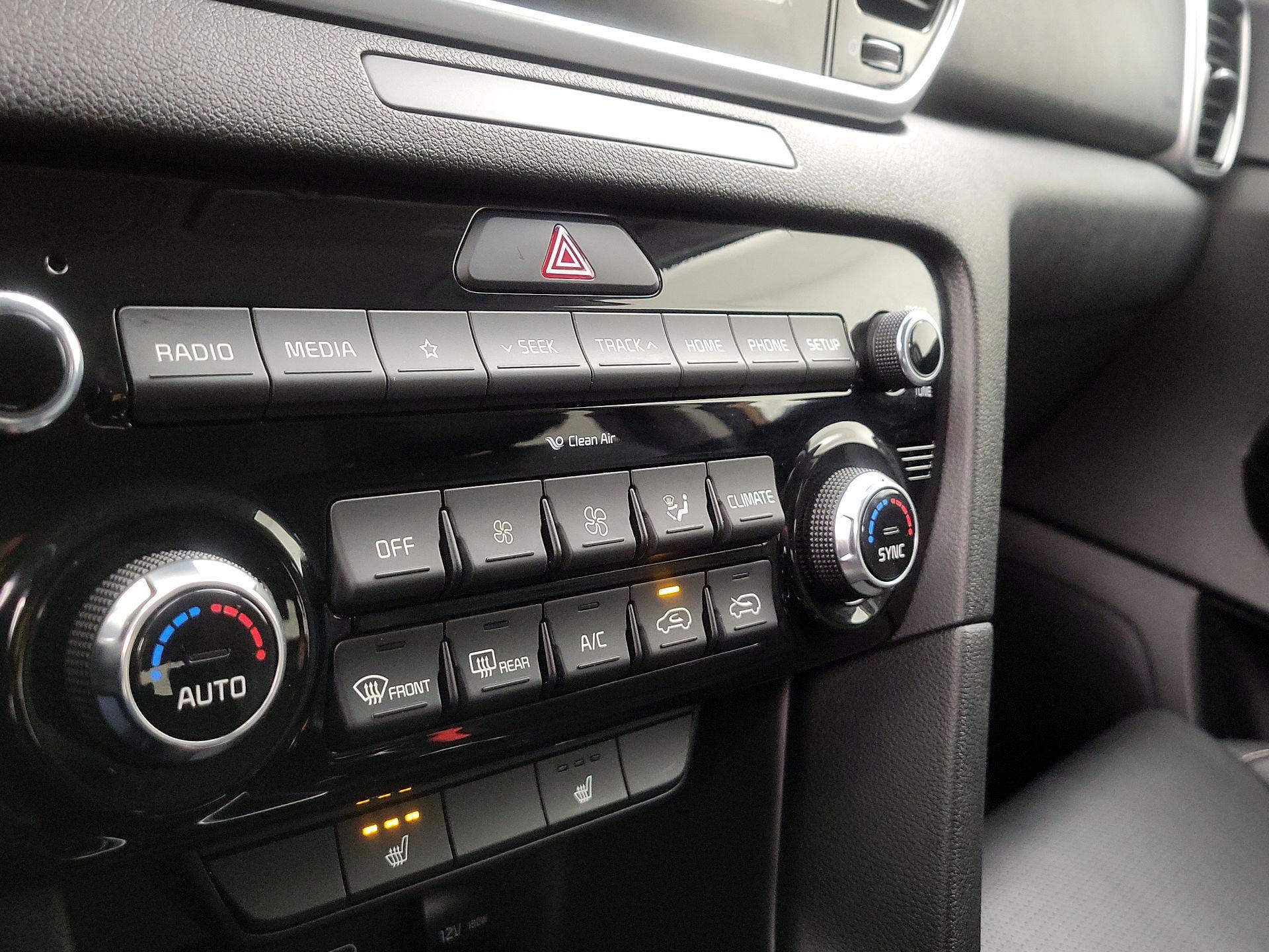 Thumbnail: 2020 Kia Sportage - 16