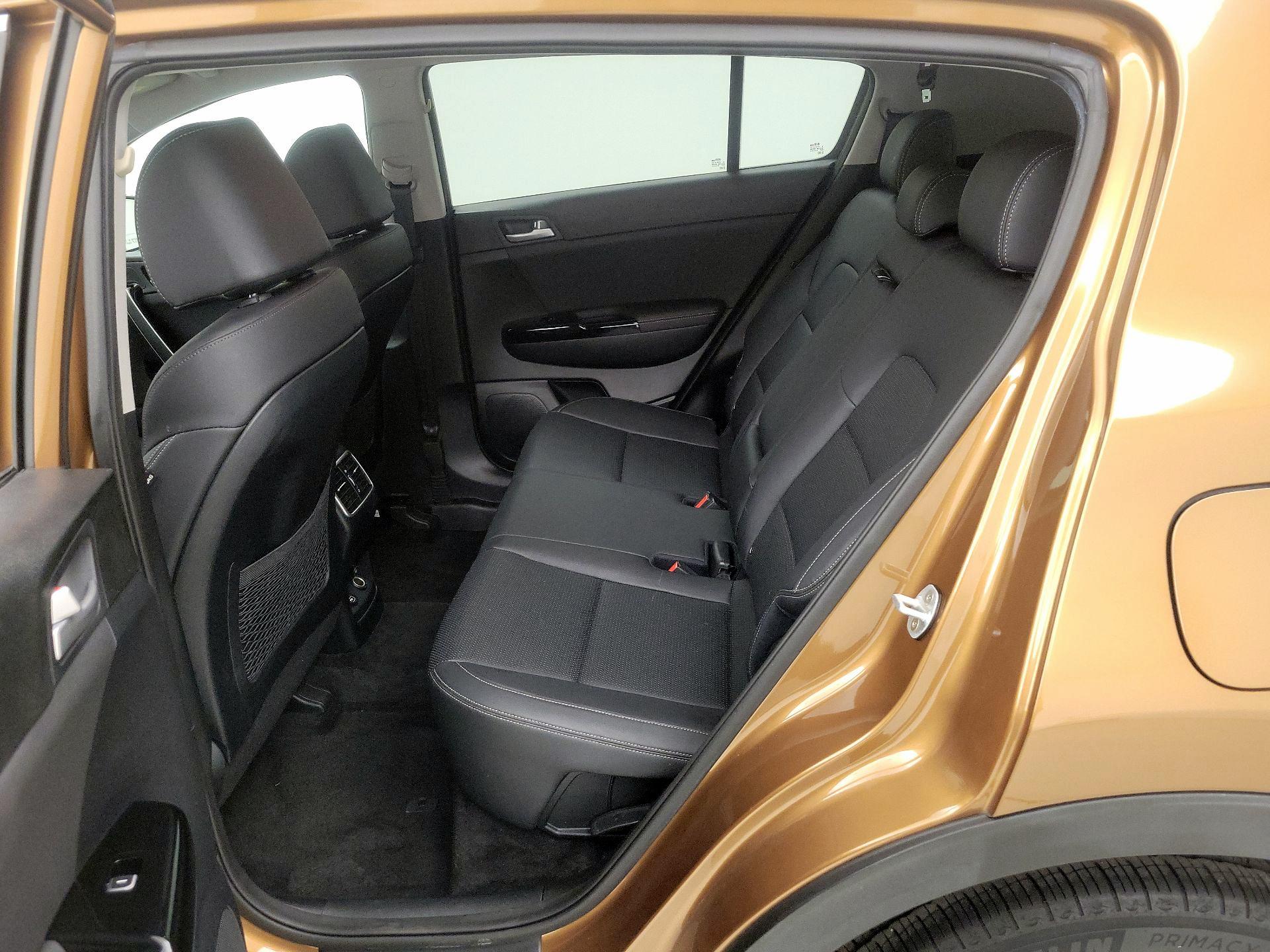 Thumbnail: 2020 Kia Sportage - 19