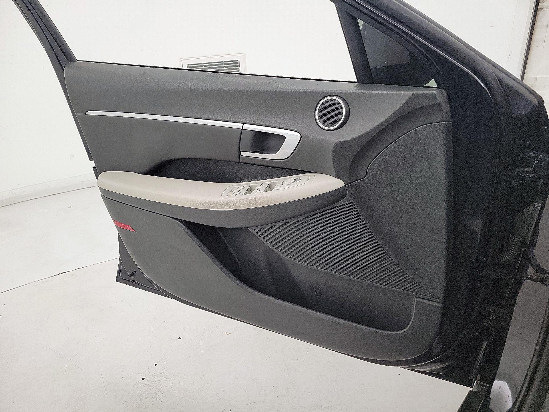 Thumbnail: 2023 Hyundai Sonata - 12