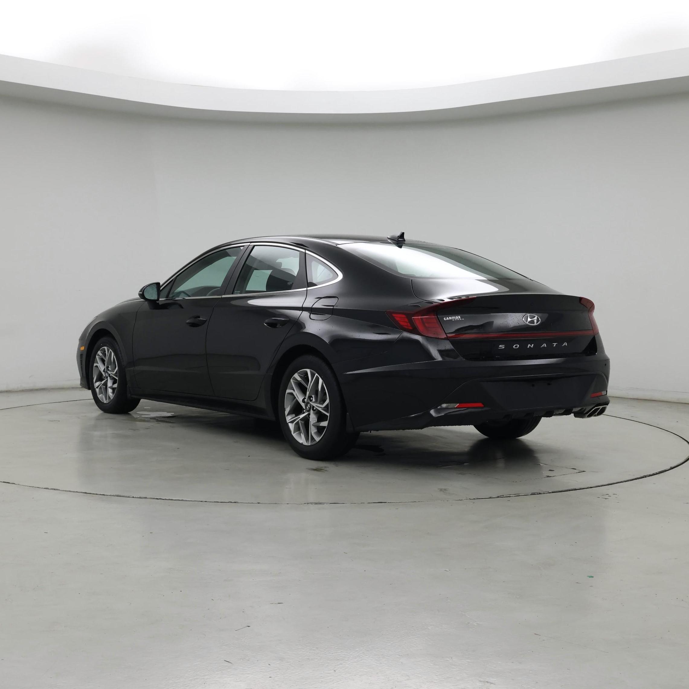 Thumbnail: 2023 Hyundai Sonata - 2