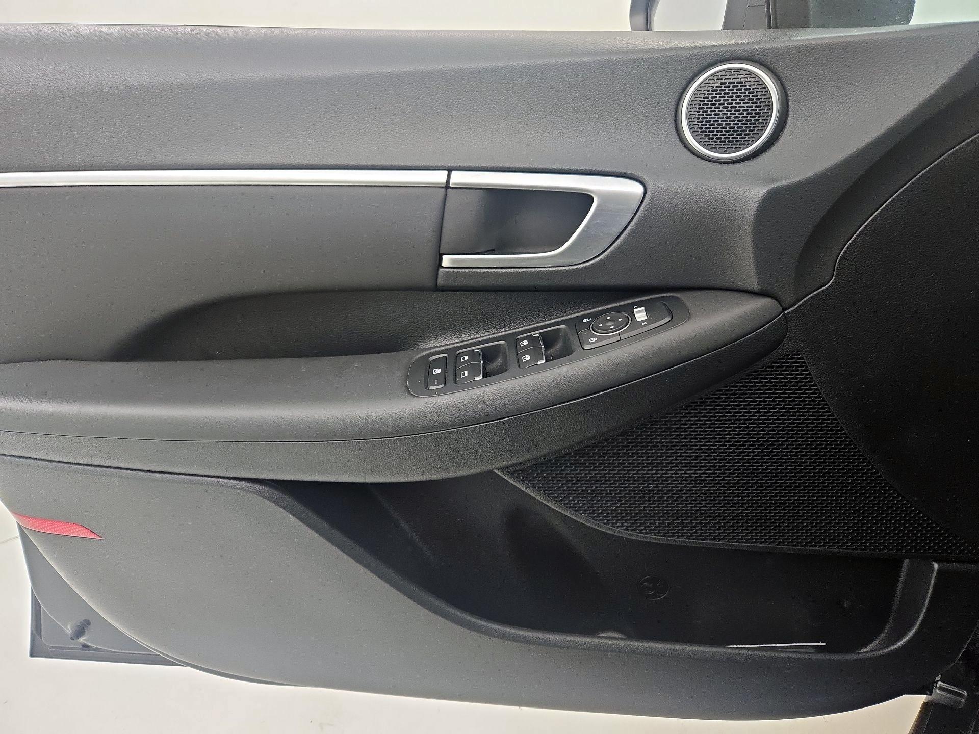 Thumbnail: 2022 Hyundai Sonata - 12