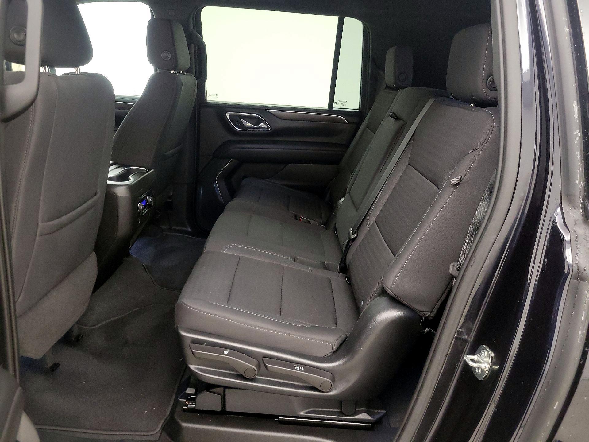 Thumbnail: 2023 Chevrolet Suburban - 19