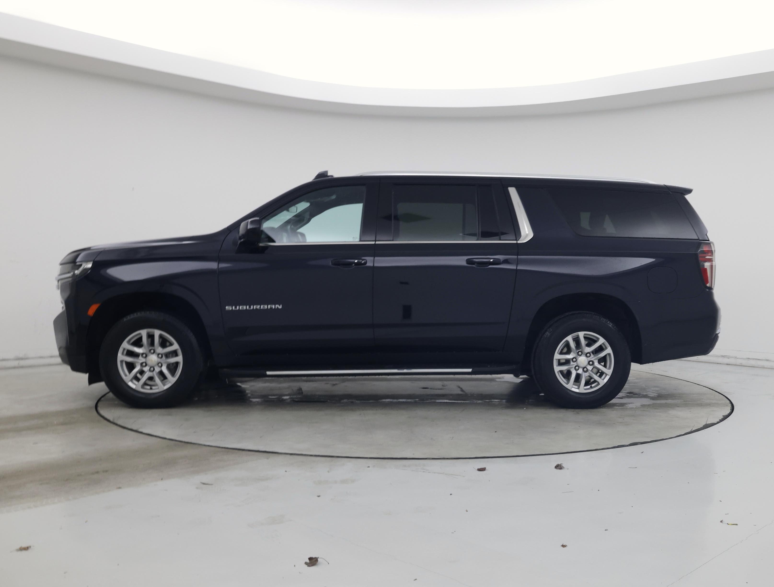 Thumbnail: 2023 Chevrolet Suburban - 3