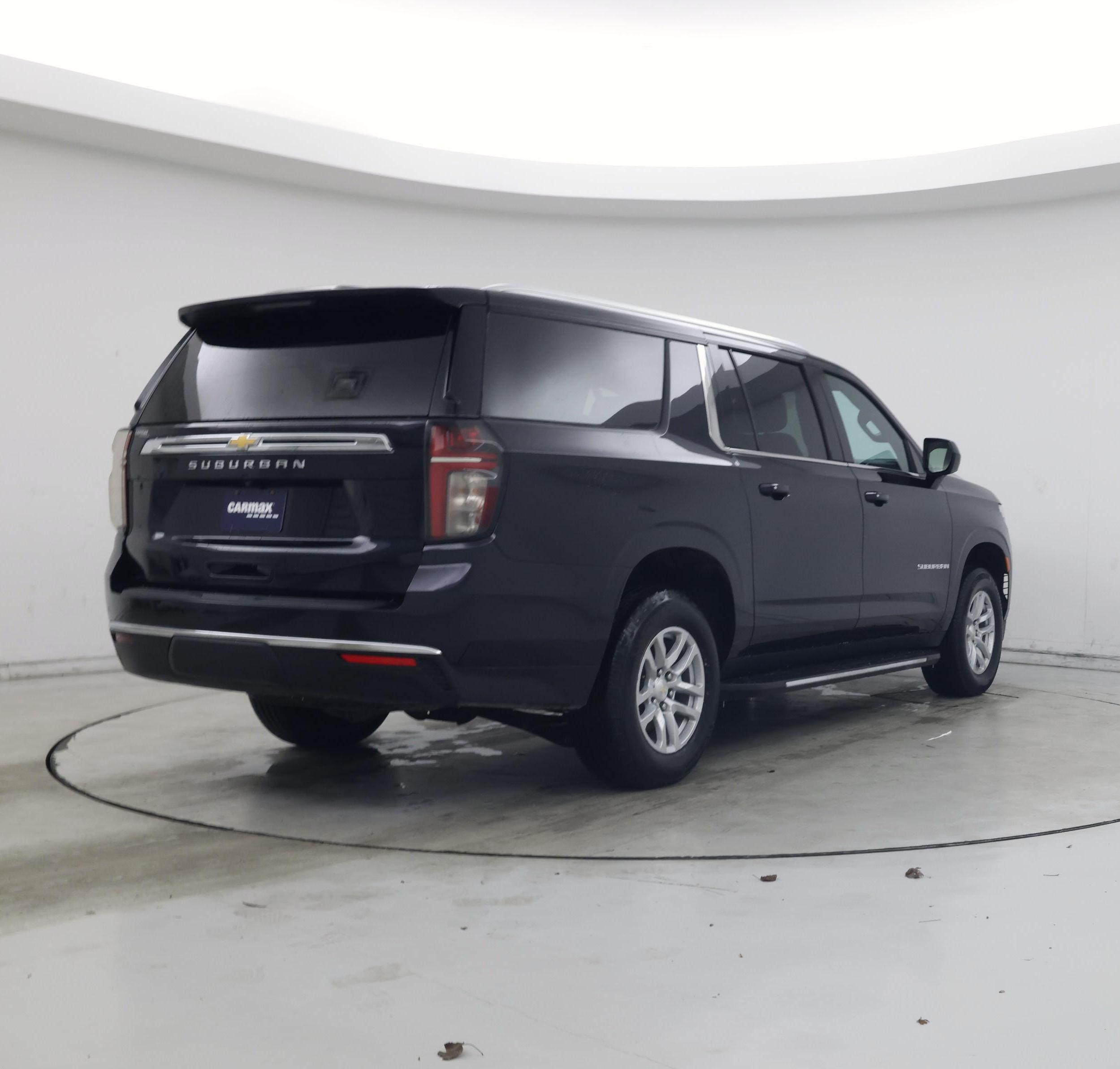 Thumbnail: 2023 Chevrolet Suburban - 8