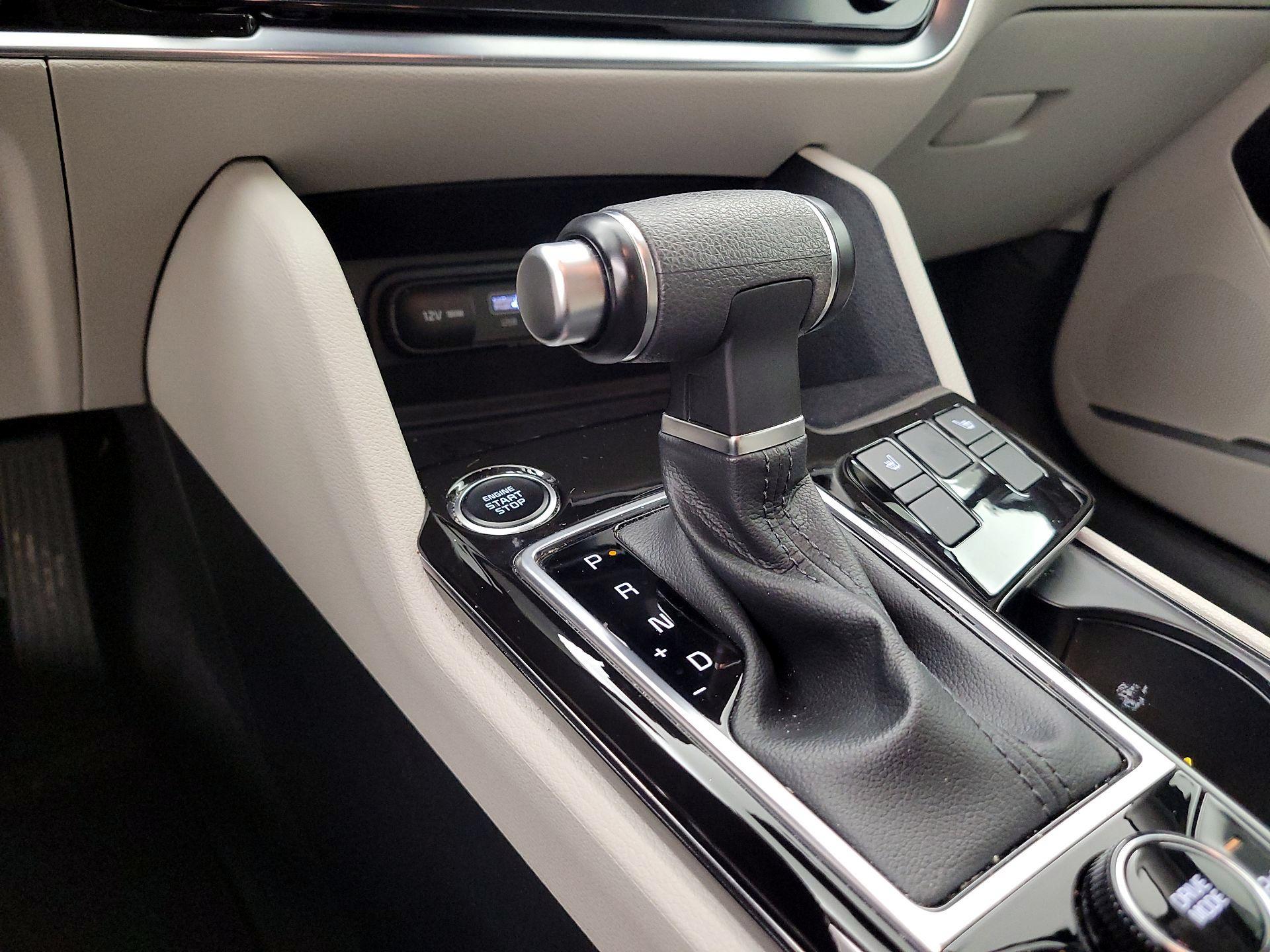 Thumbnail: 2023 Kia Sportage - 16