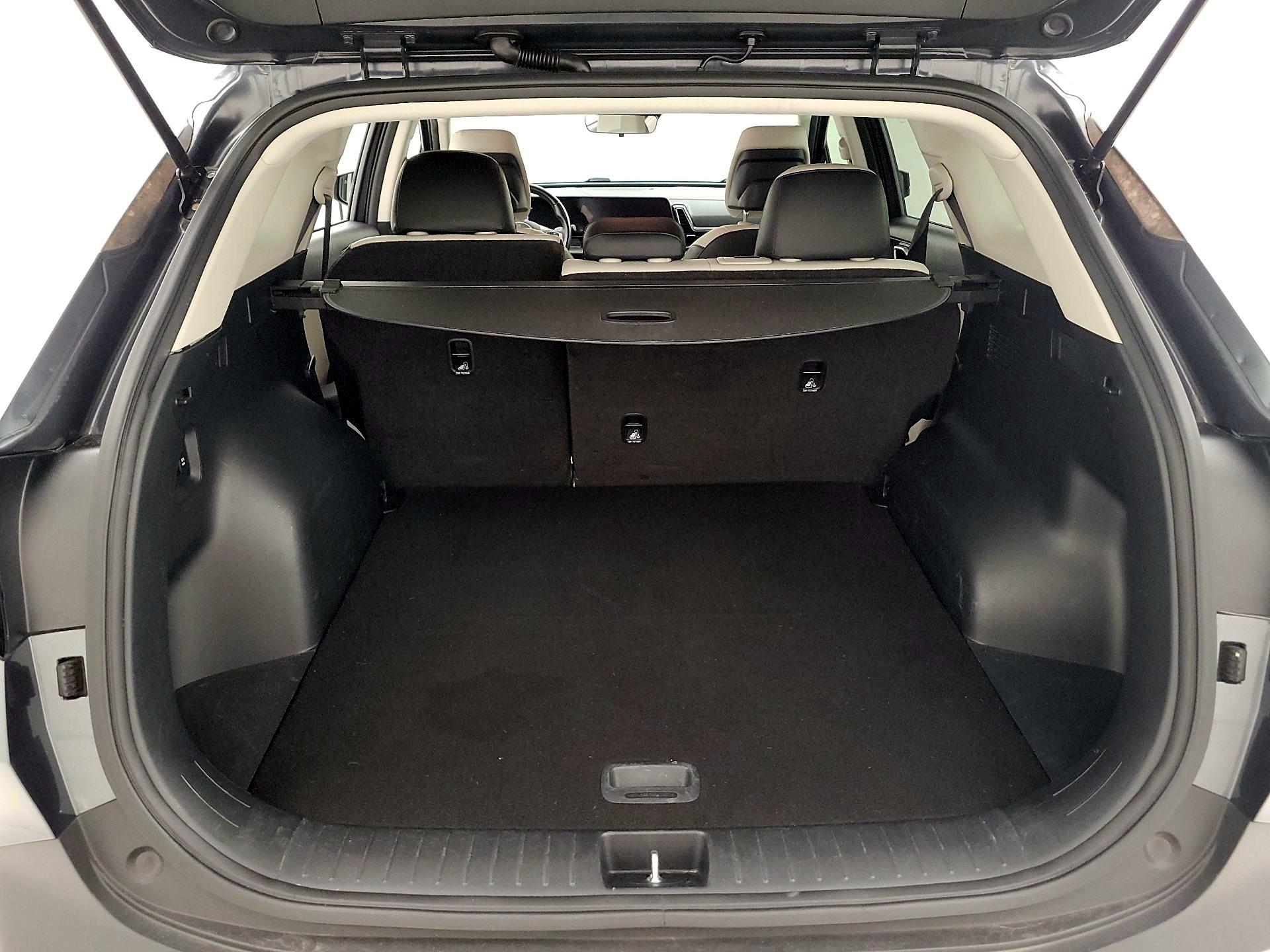 Thumbnail: 2023 Kia Sportage - 19