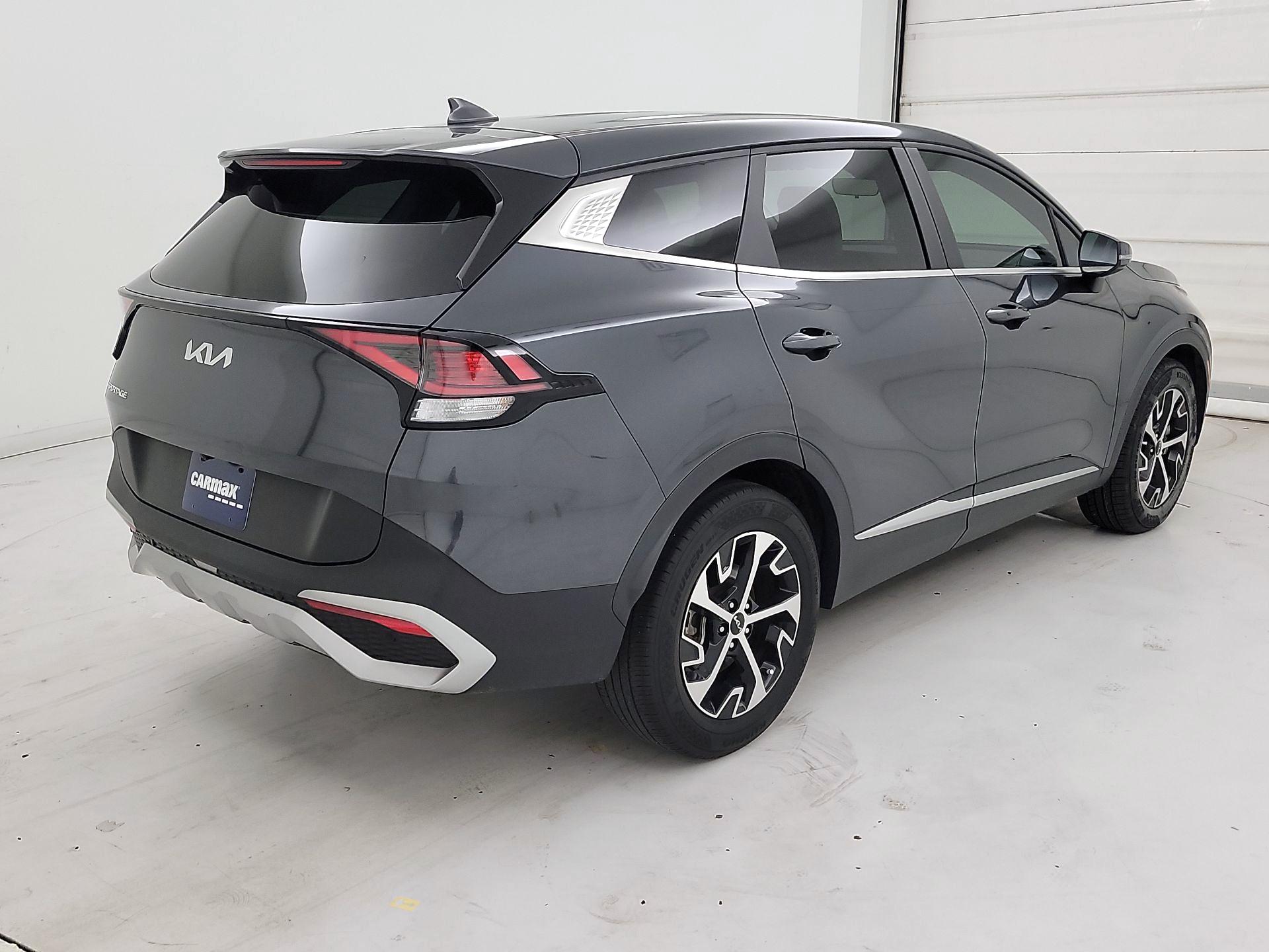 Thumbnail: 2023 Kia Sportage - 5