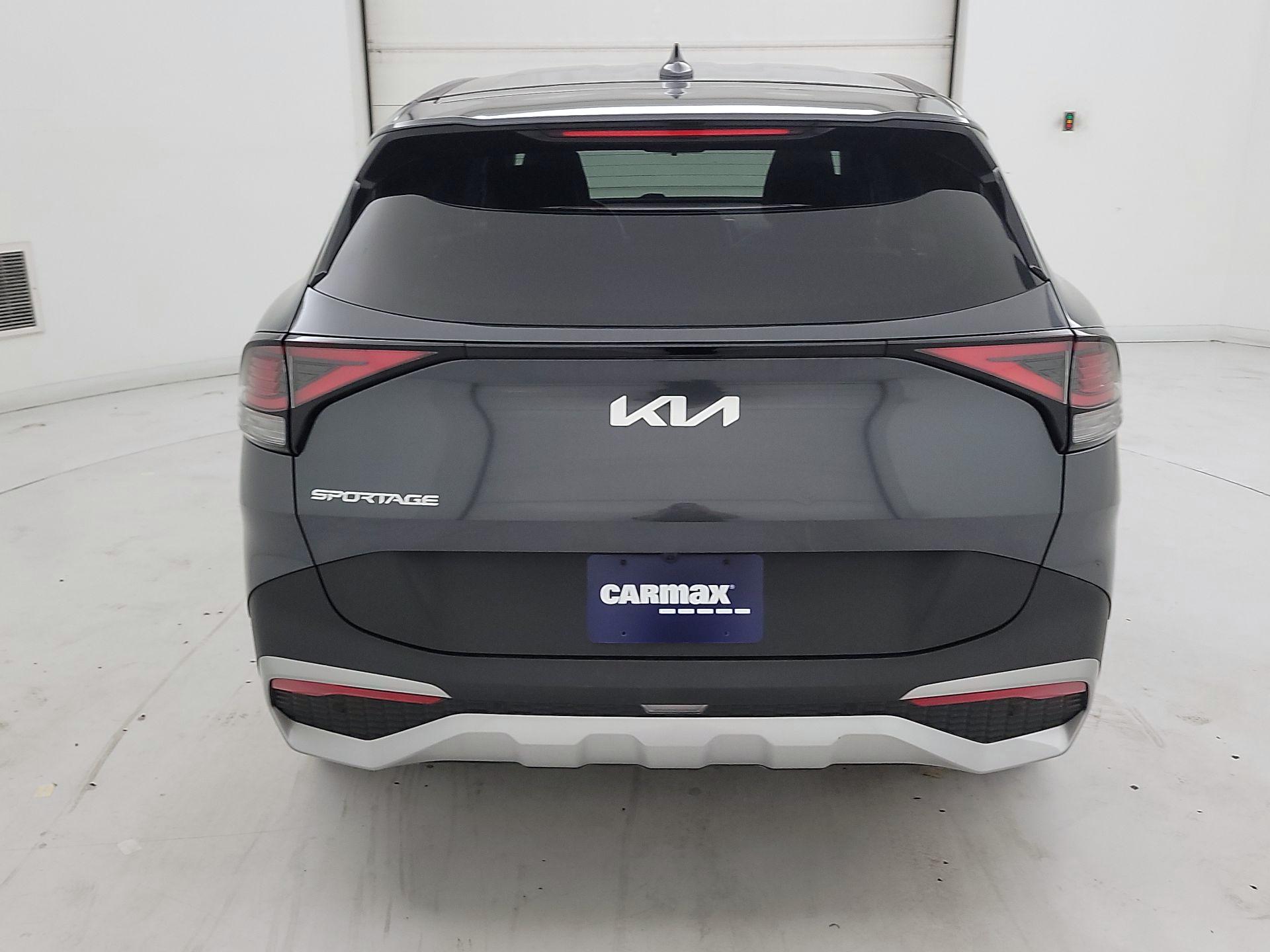 Thumbnail: 2023 Kia Sportage - 6