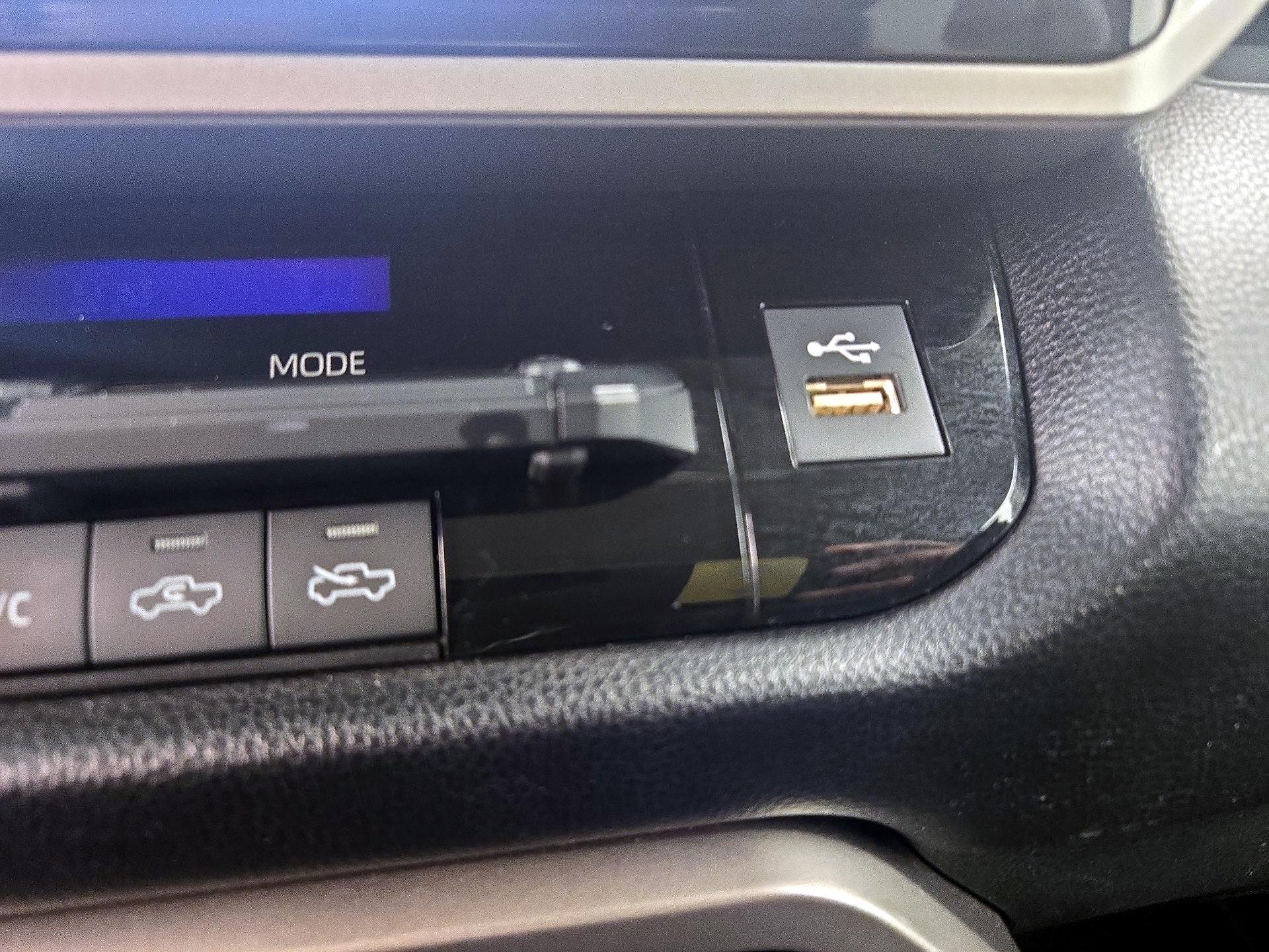 Thumbnail: 2022 Toyota Tundra - 18