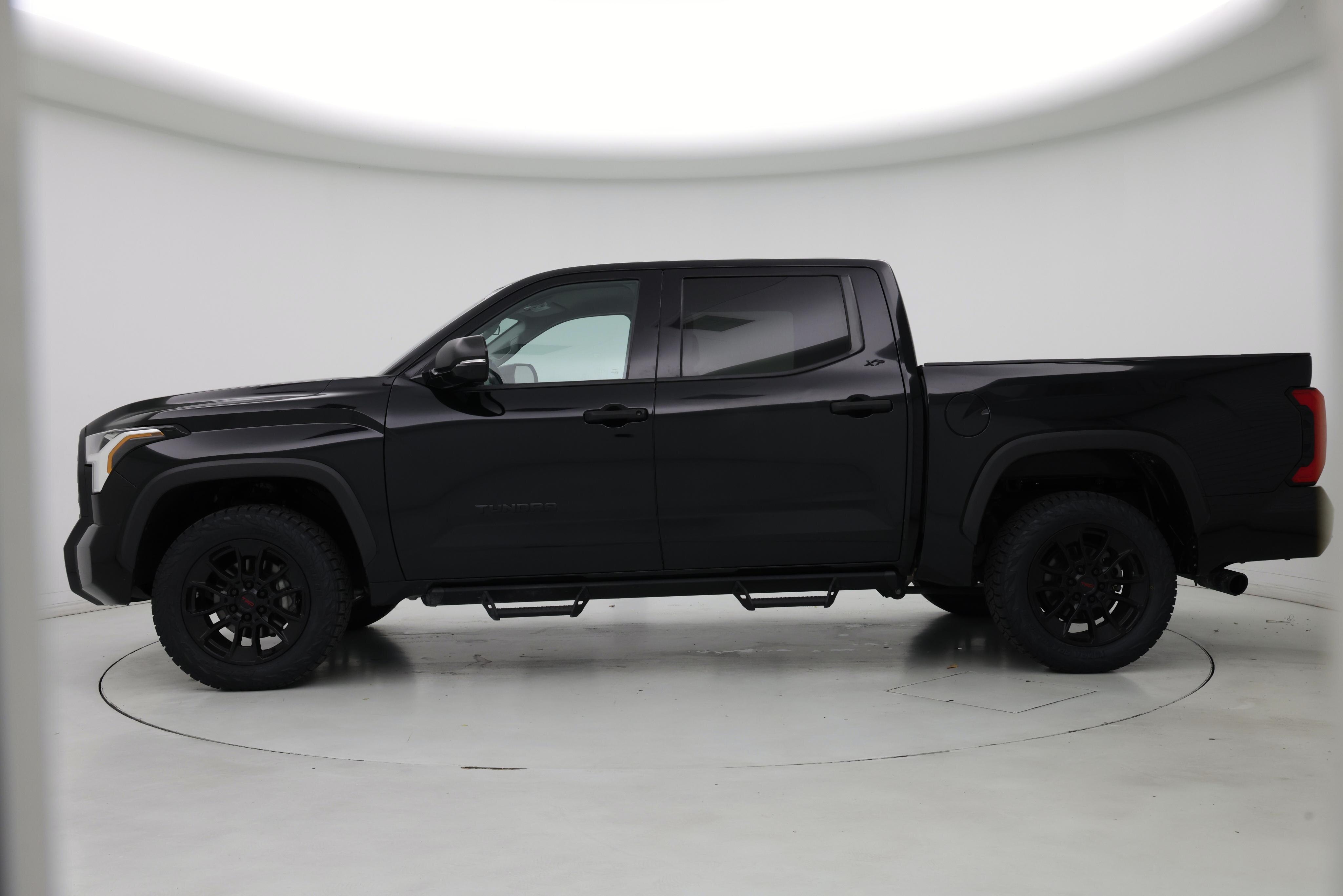 Thumbnail: 2022 Toyota Tundra - 3