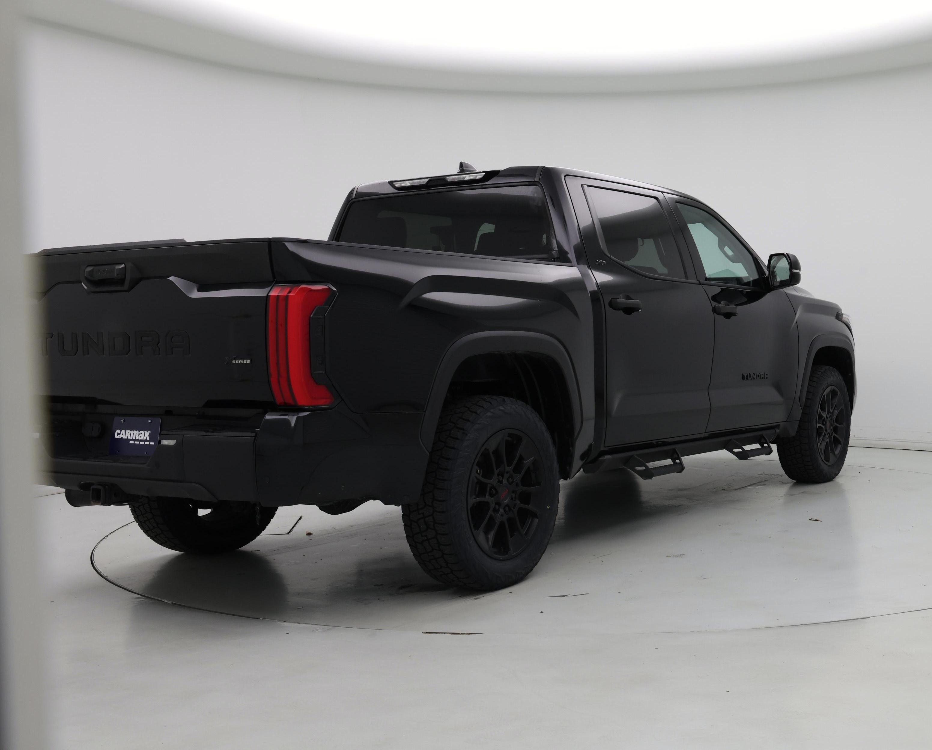 Thumbnail: 2022 Toyota Tundra - 8