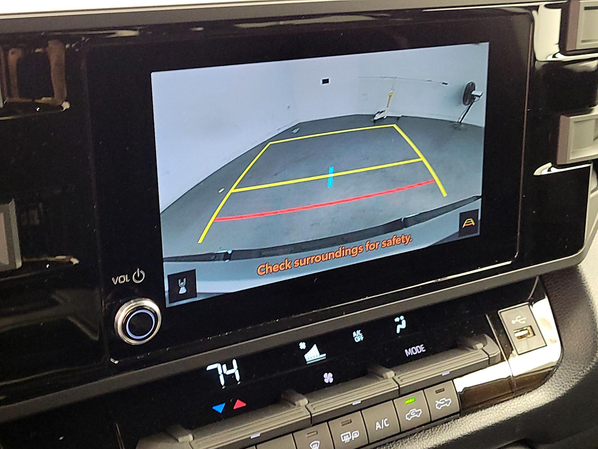 Thumbnail: 2025 Toyota Tundra - 14