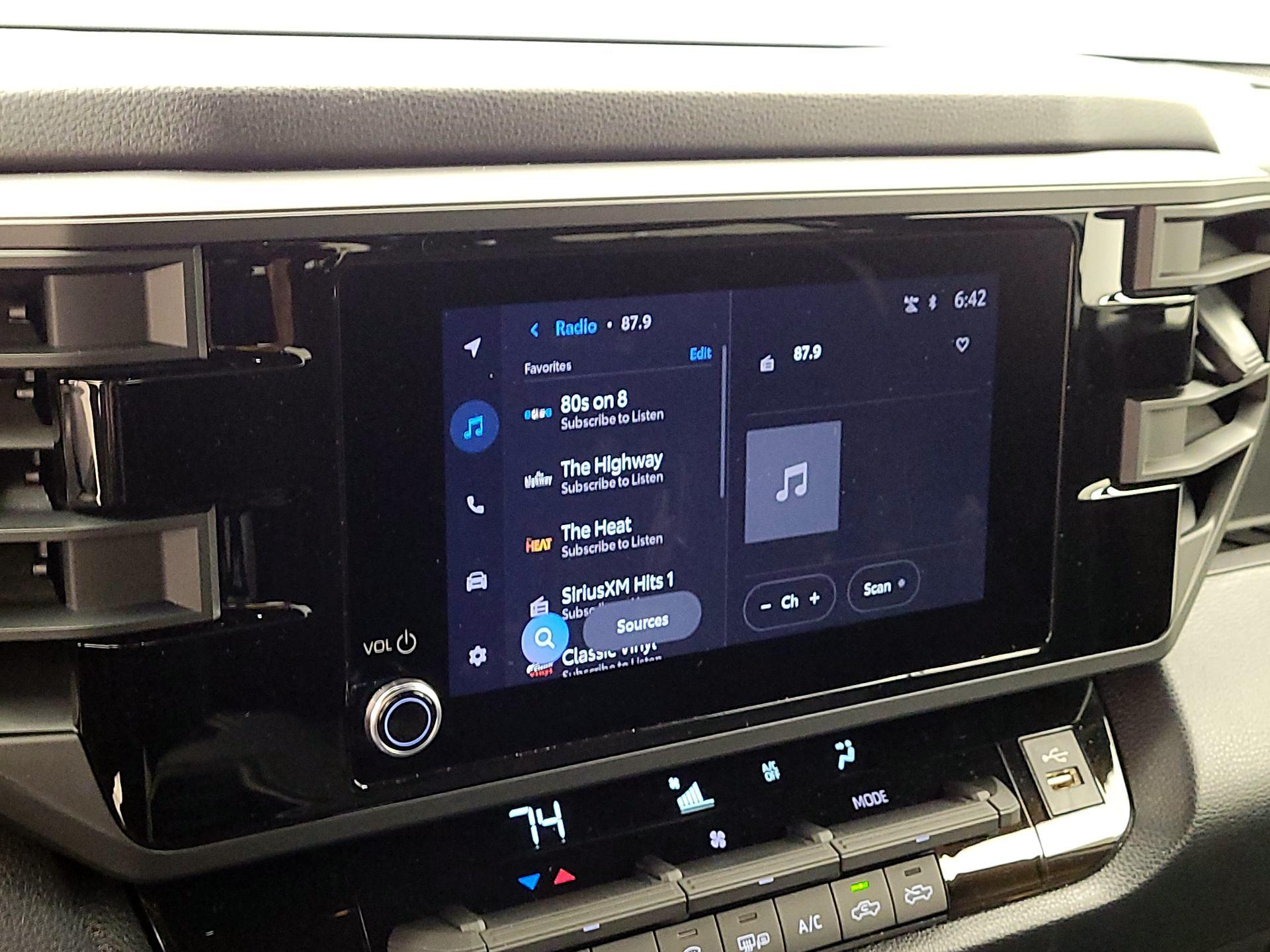 Thumbnail: 2025 Toyota Tundra - 15