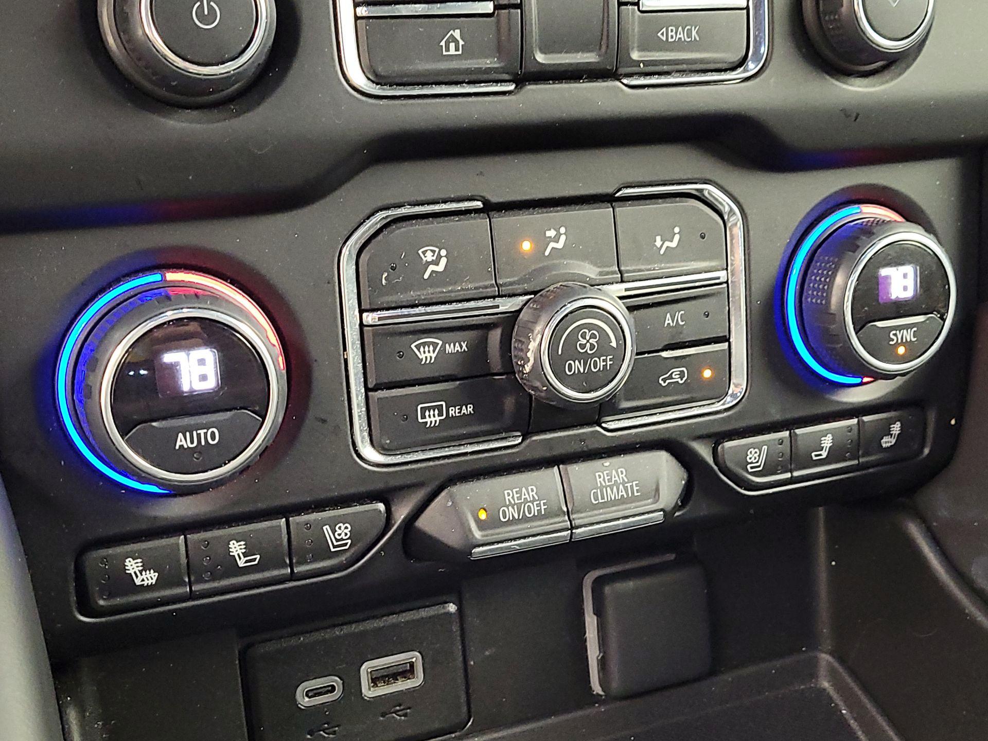 Thumbnail: 2024 Chevrolet Tahoe - 16