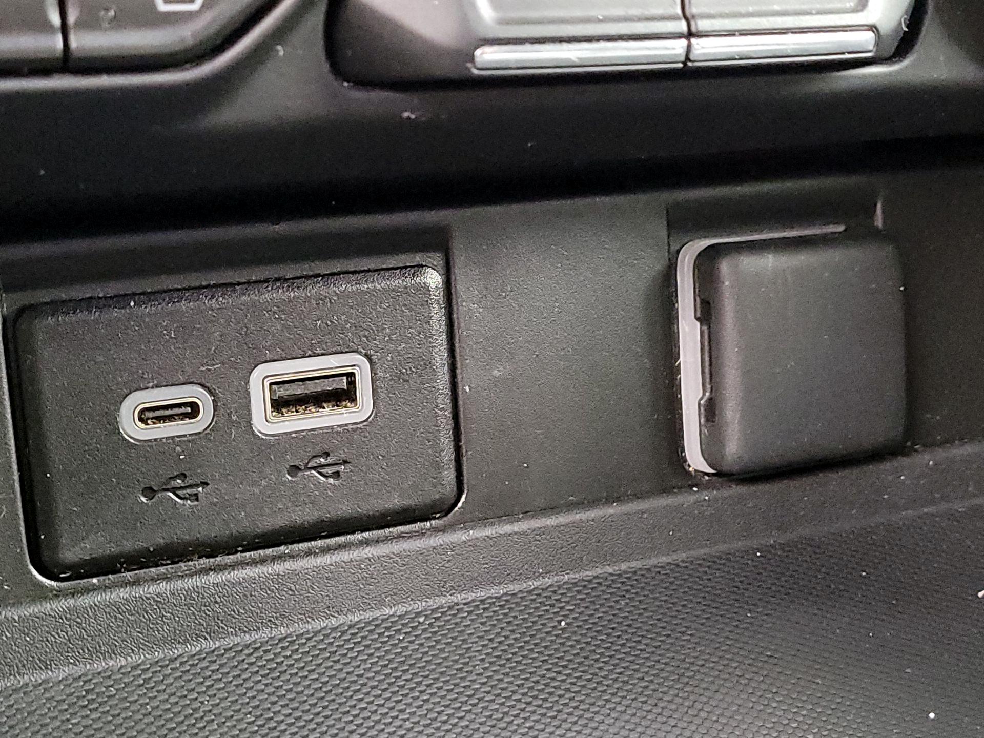 Thumbnail: 2024 Chevrolet Tahoe - 18