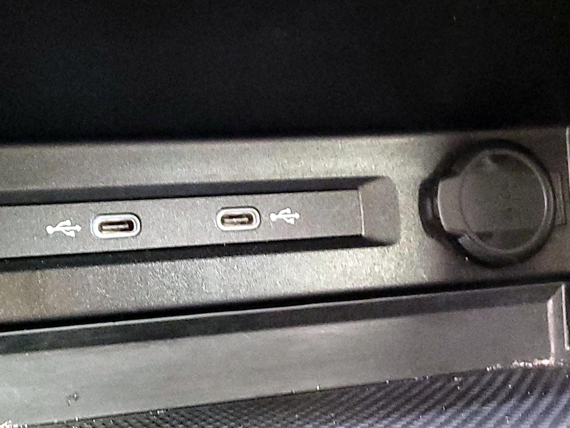 Thumbnail: 2024 Volkswagen Tiguan - 18