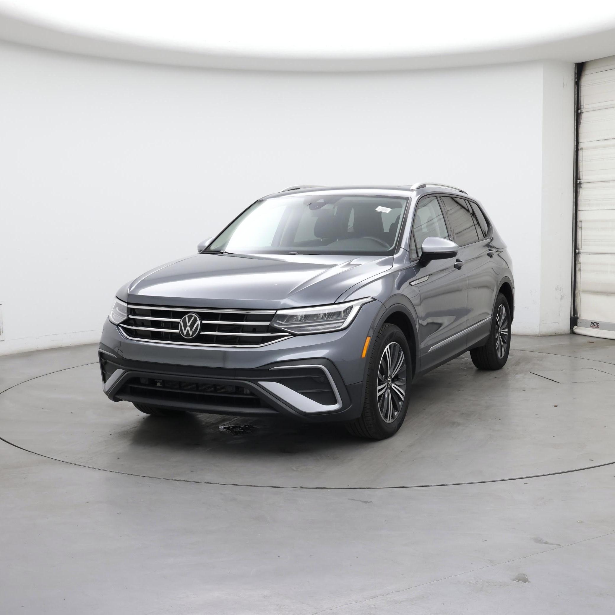 Thumbnail: 2024 Volkswagen Tiguan - 4