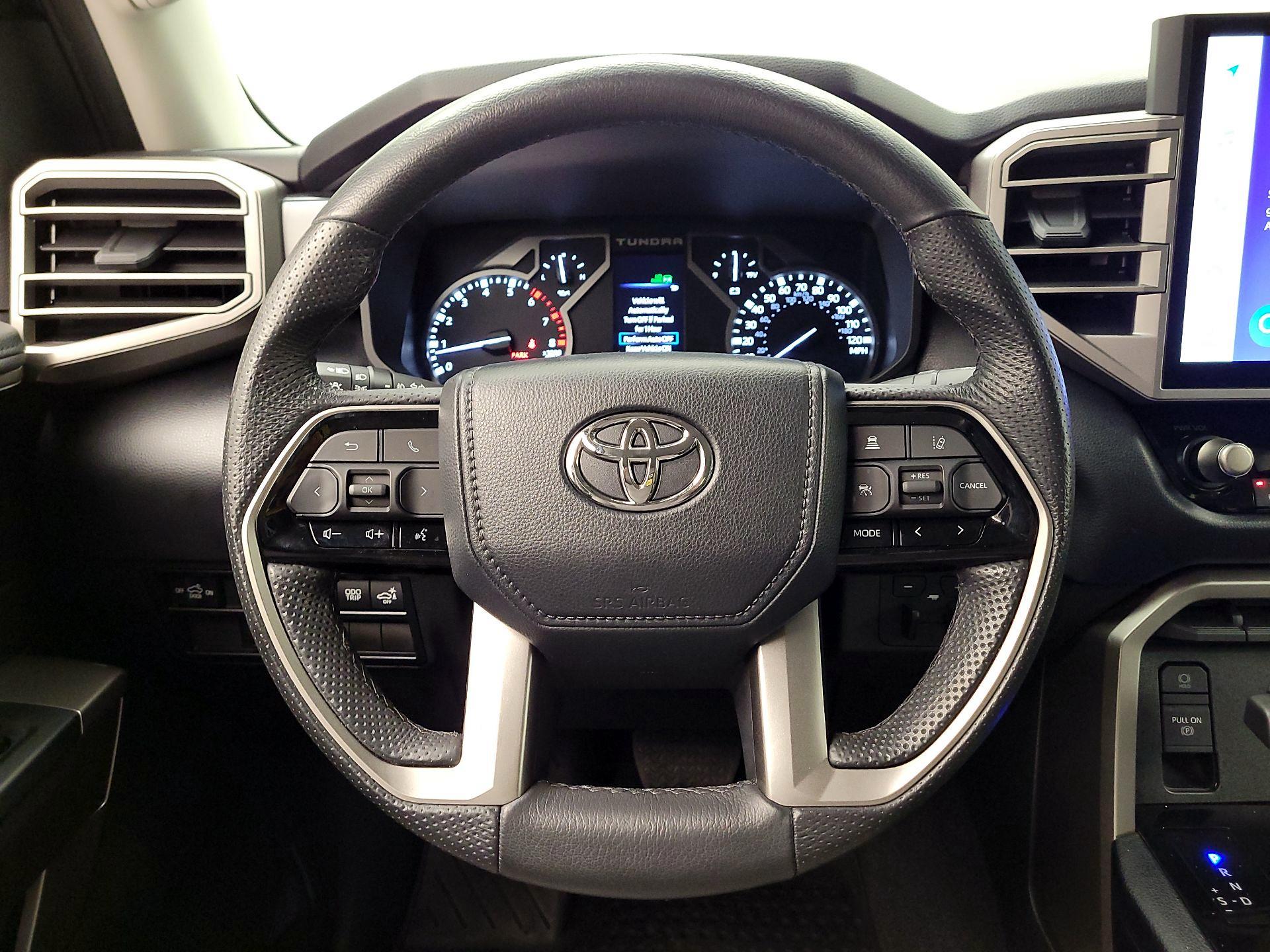 Thumbnail: 2024 Toyota Tundra - 10