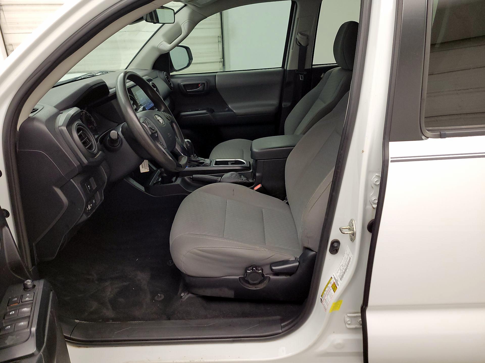 Thumbnail: 2020 Toyota Tacoma - 11