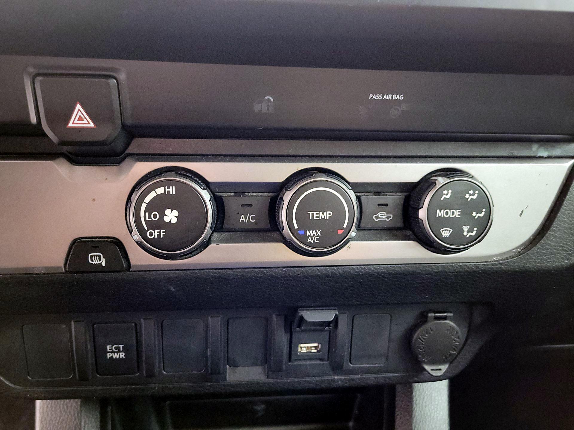 Thumbnail: 2020 Toyota Tacoma - 14