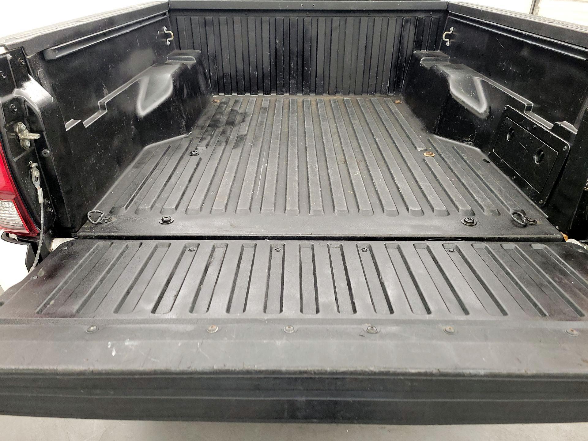 Thumbnail: 2020 Toyota Tacoma - 16