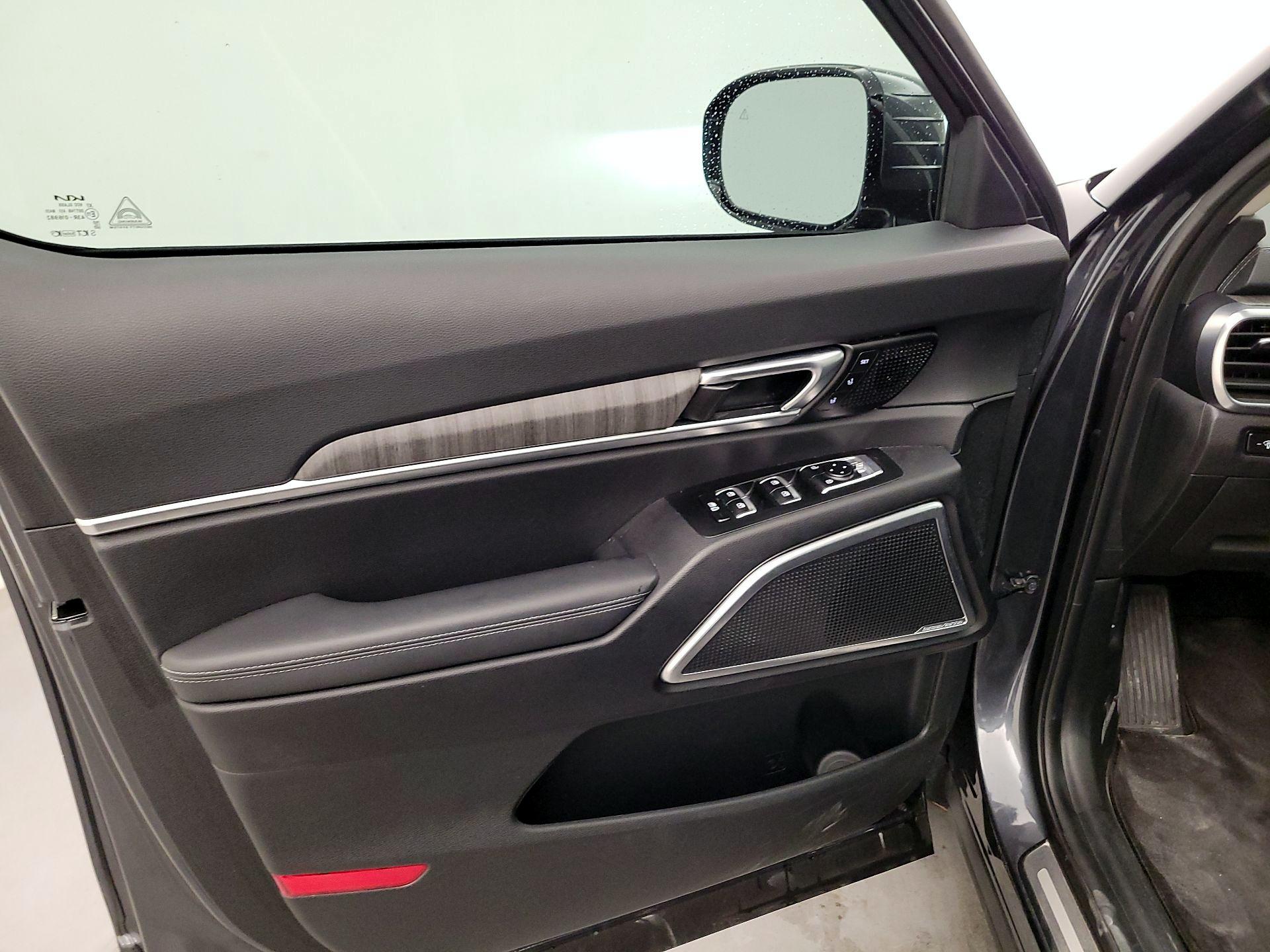 Thumbnail: 2023 Kia Telluride - 12