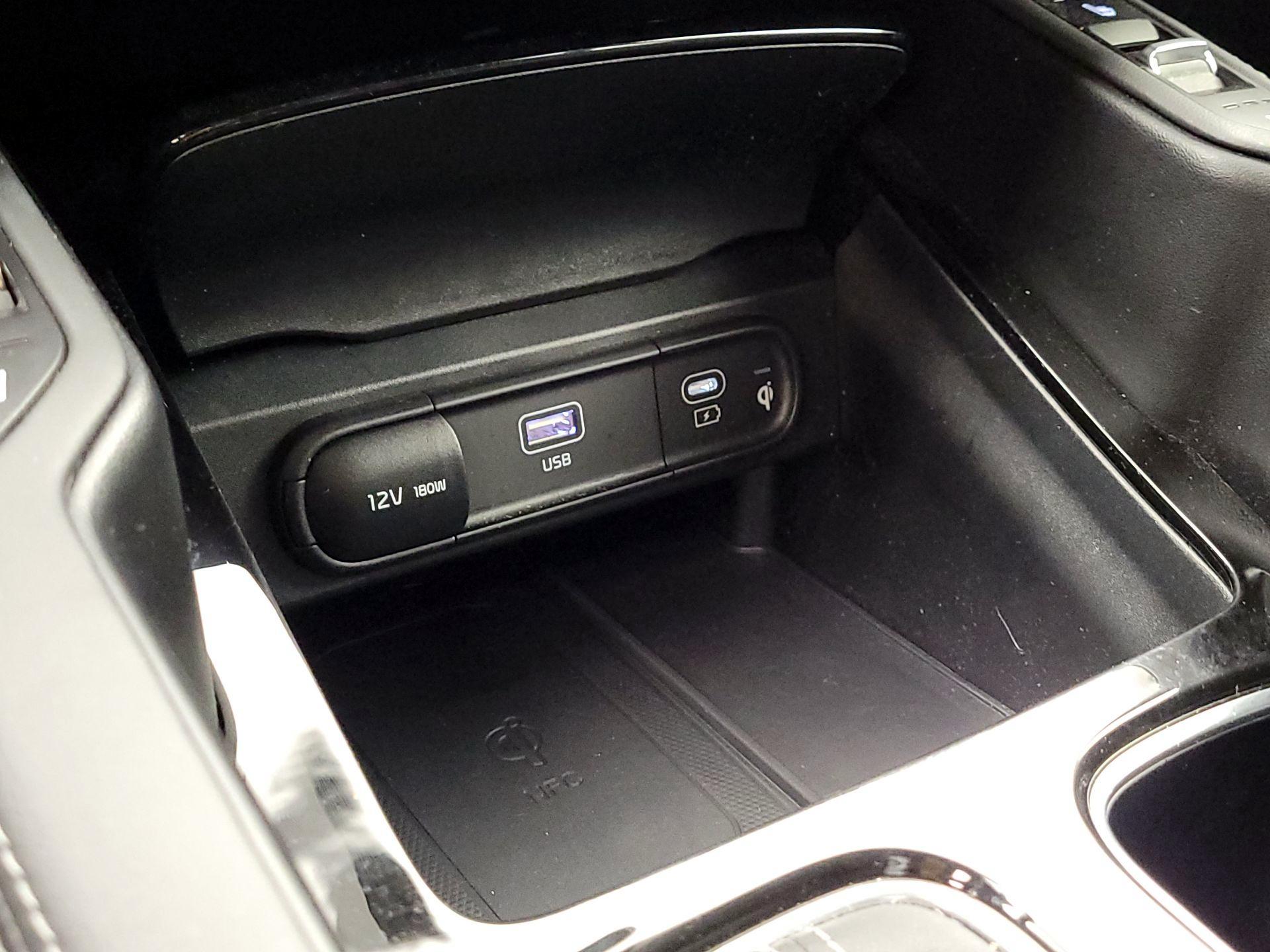 Thumbnail: 2023 Kia Telluride - 19