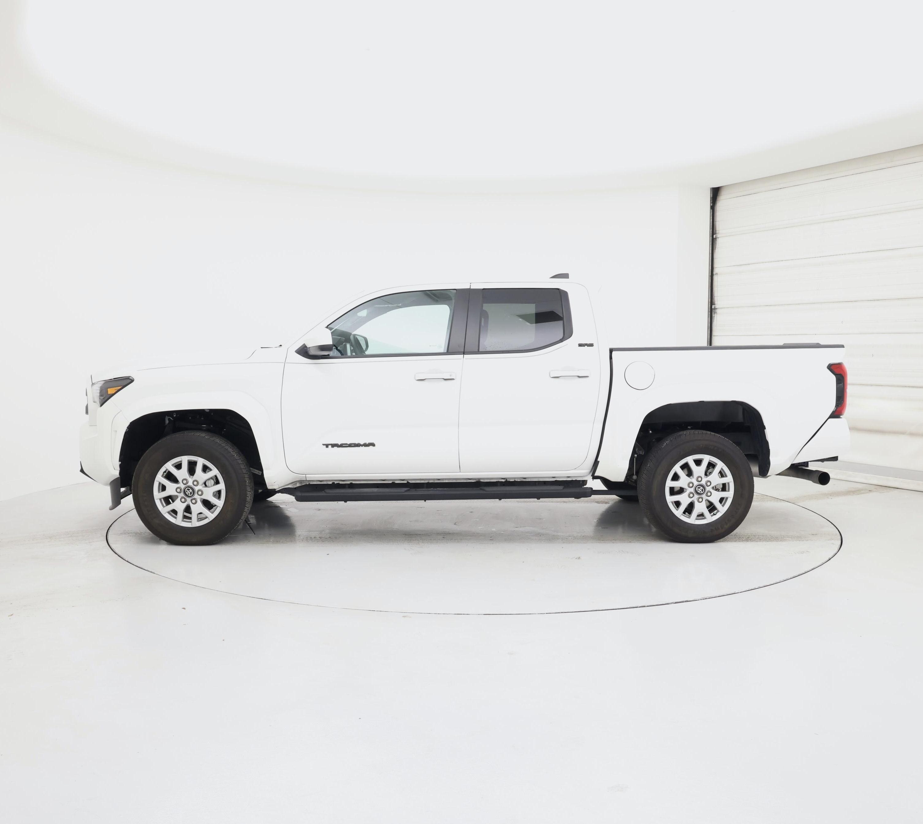 Thumbnail: 2024 Toyota Tacoma - 3