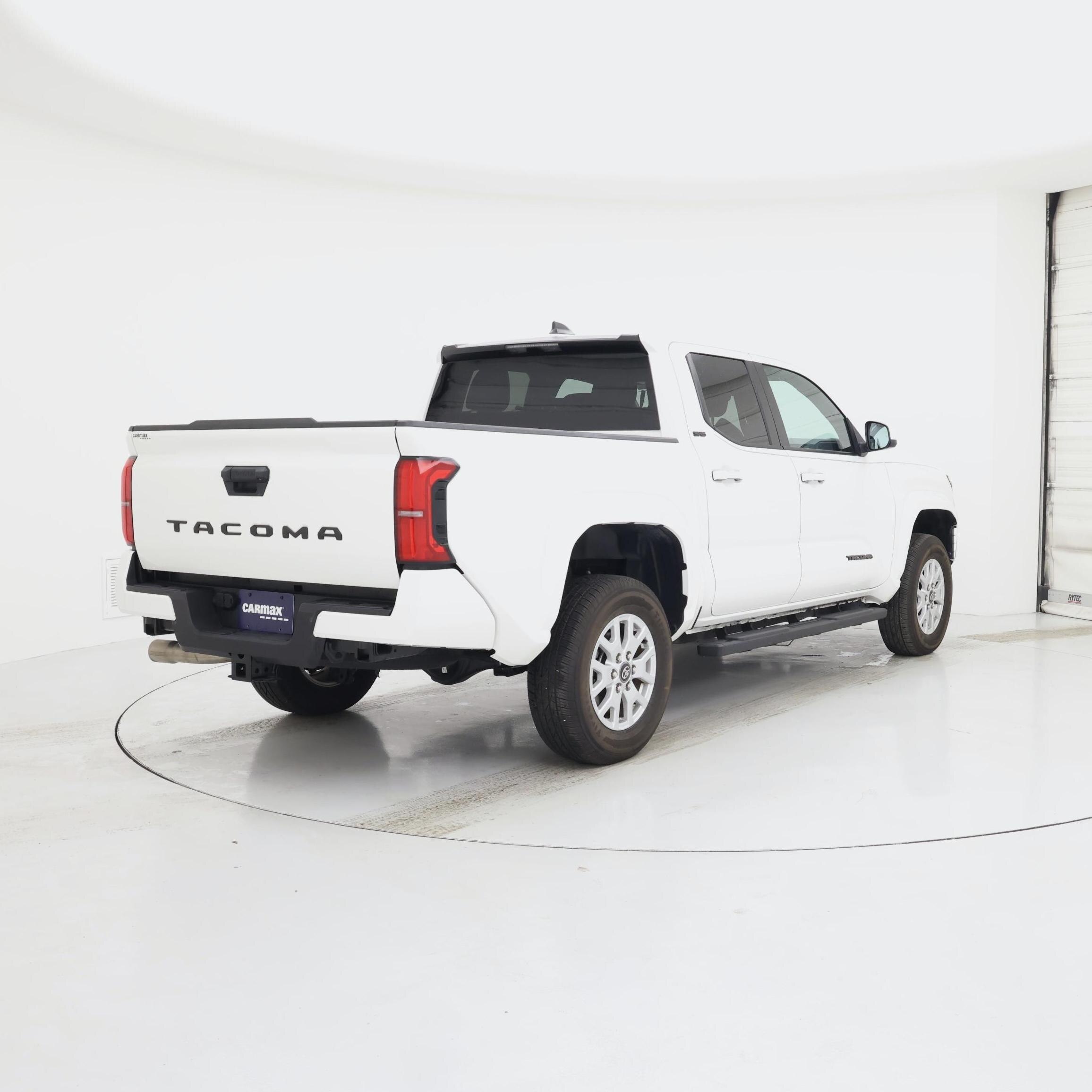 Thumbnail: 2024 Toyota Tacoma - 8