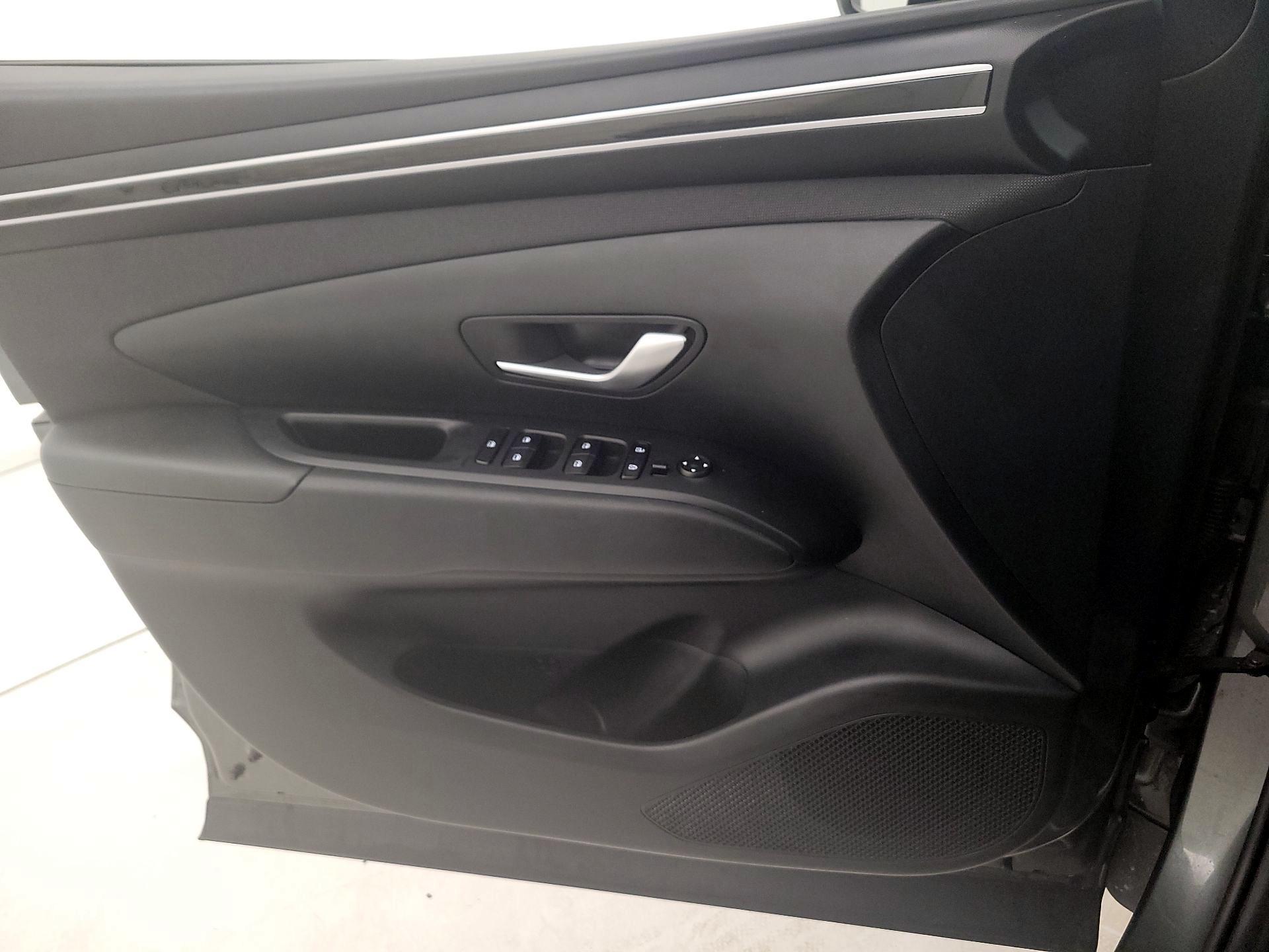 Thumbnail: 2023 Hyundai Tucson - 12