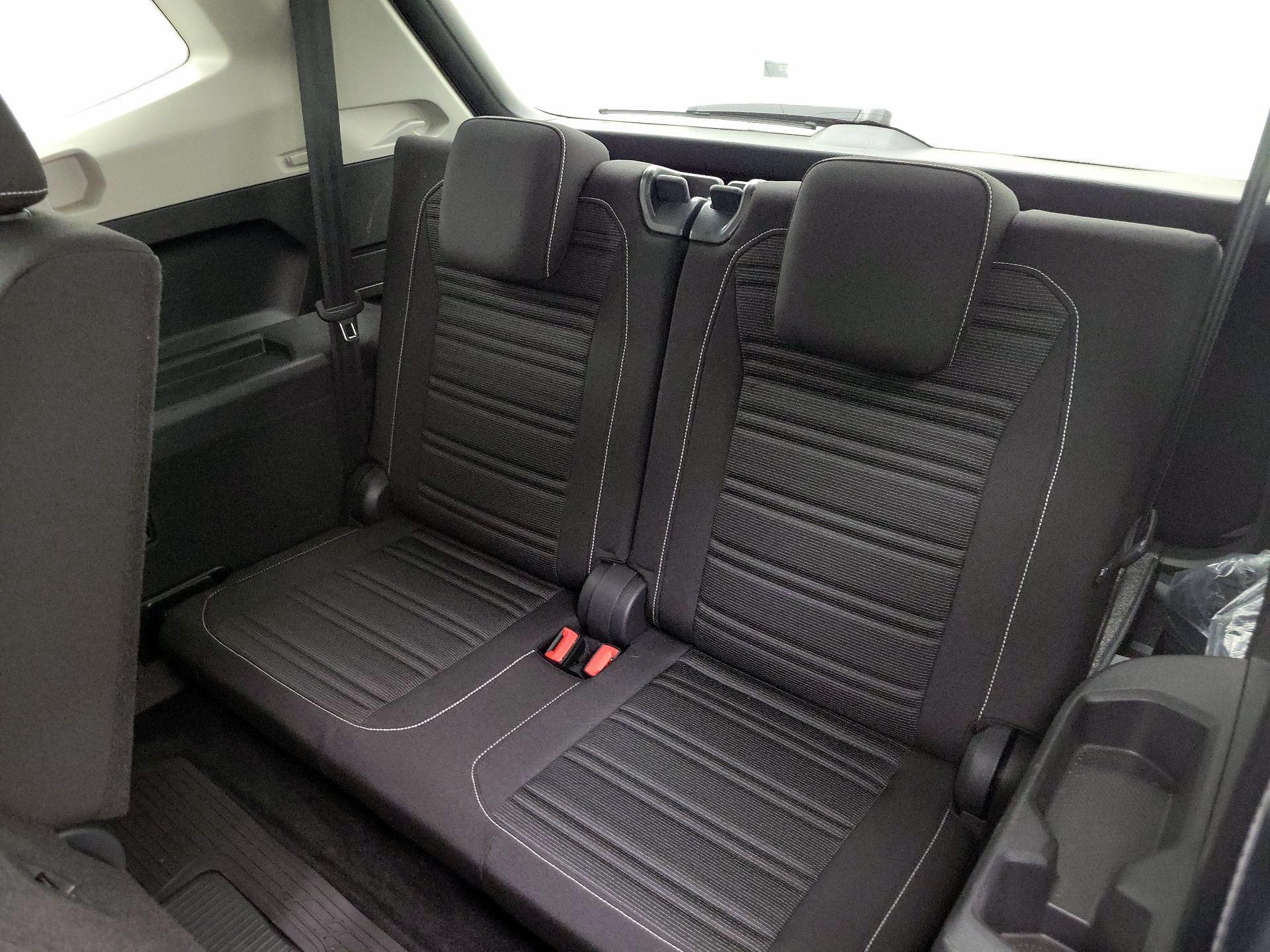 Thumbnail: 2023 Volkswagen Tiguan - 20