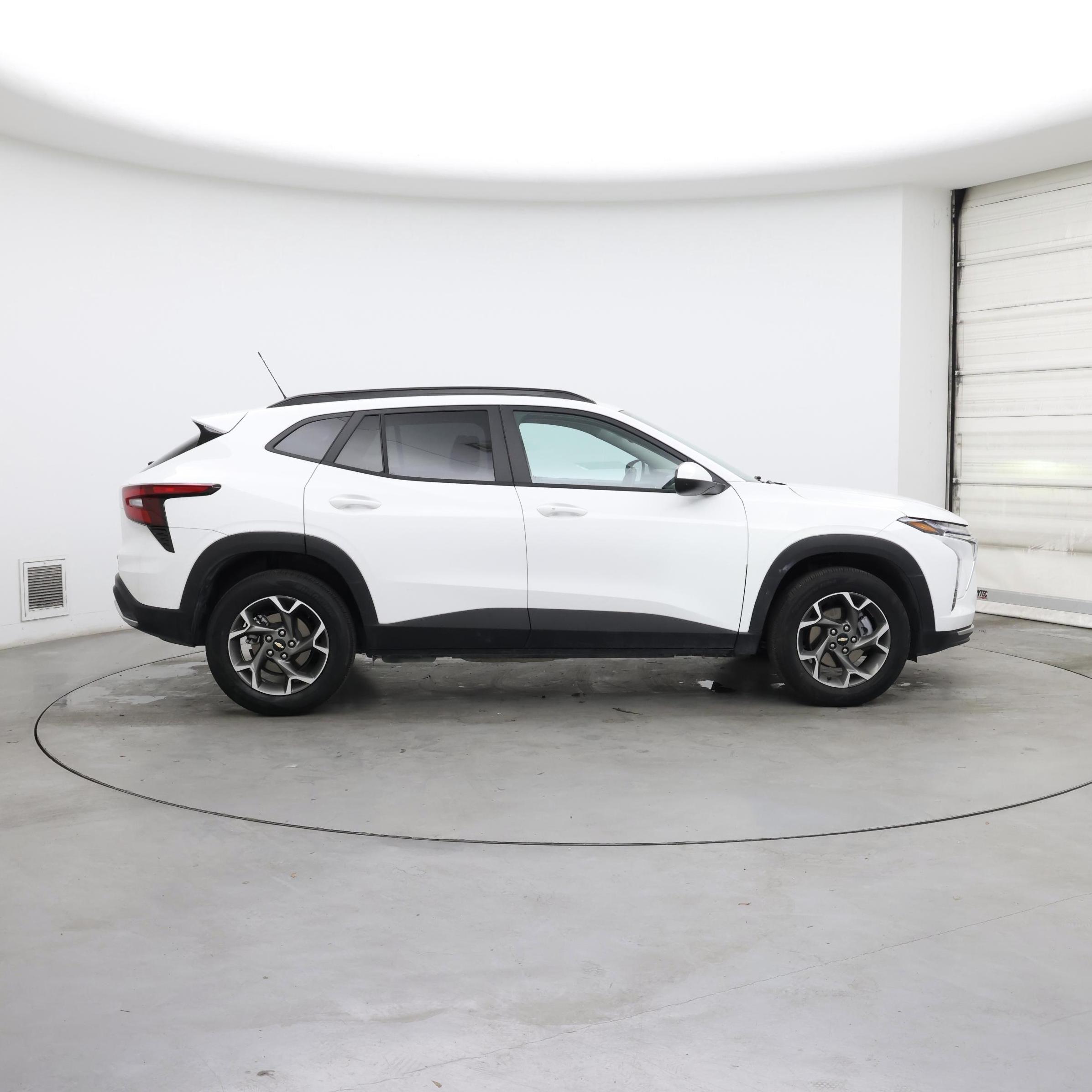 Thumbnail: 2025 Chevrolet Trax - 7