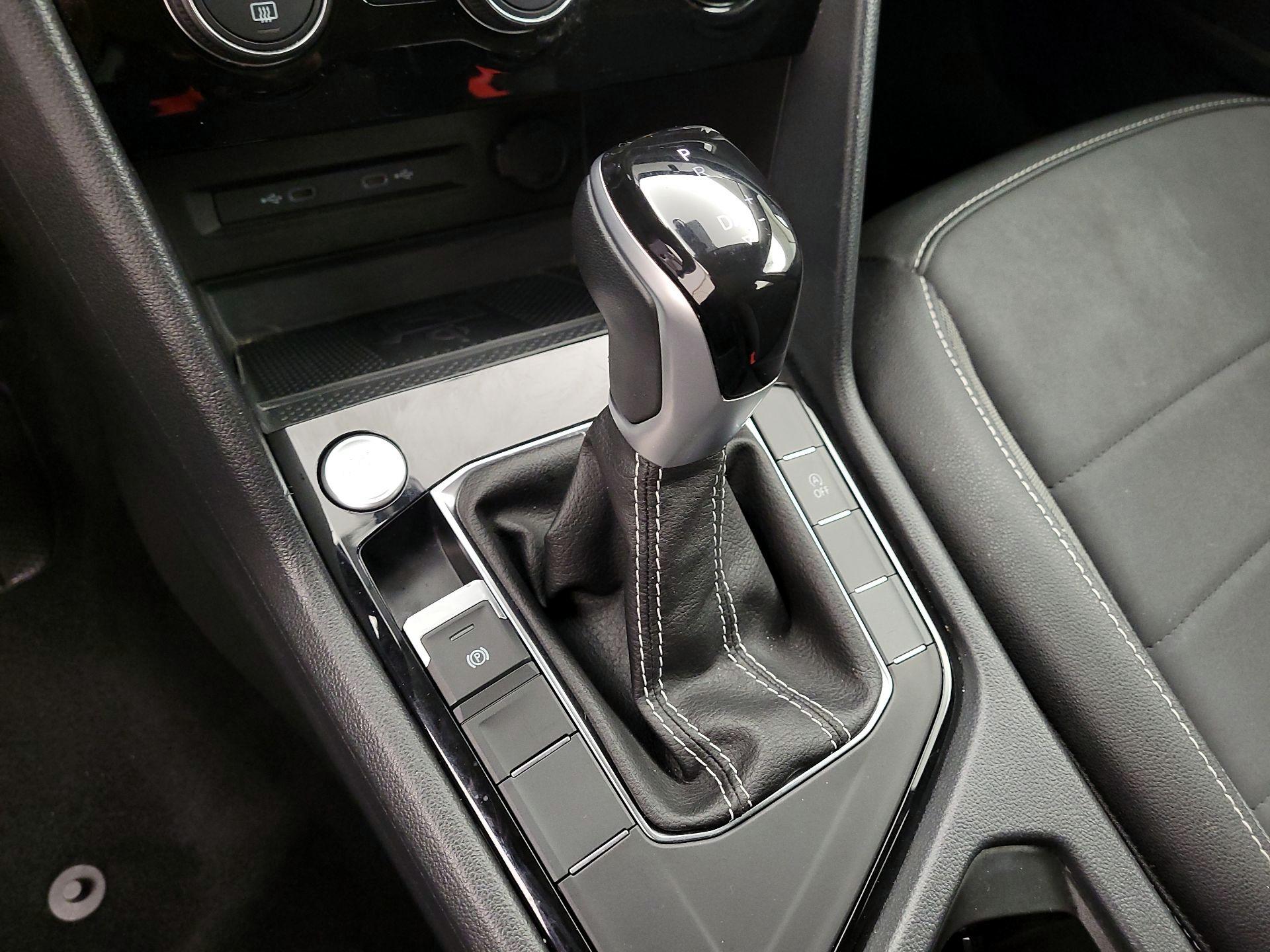 Thumbnail: 2024 Volkswagen Taos - 17