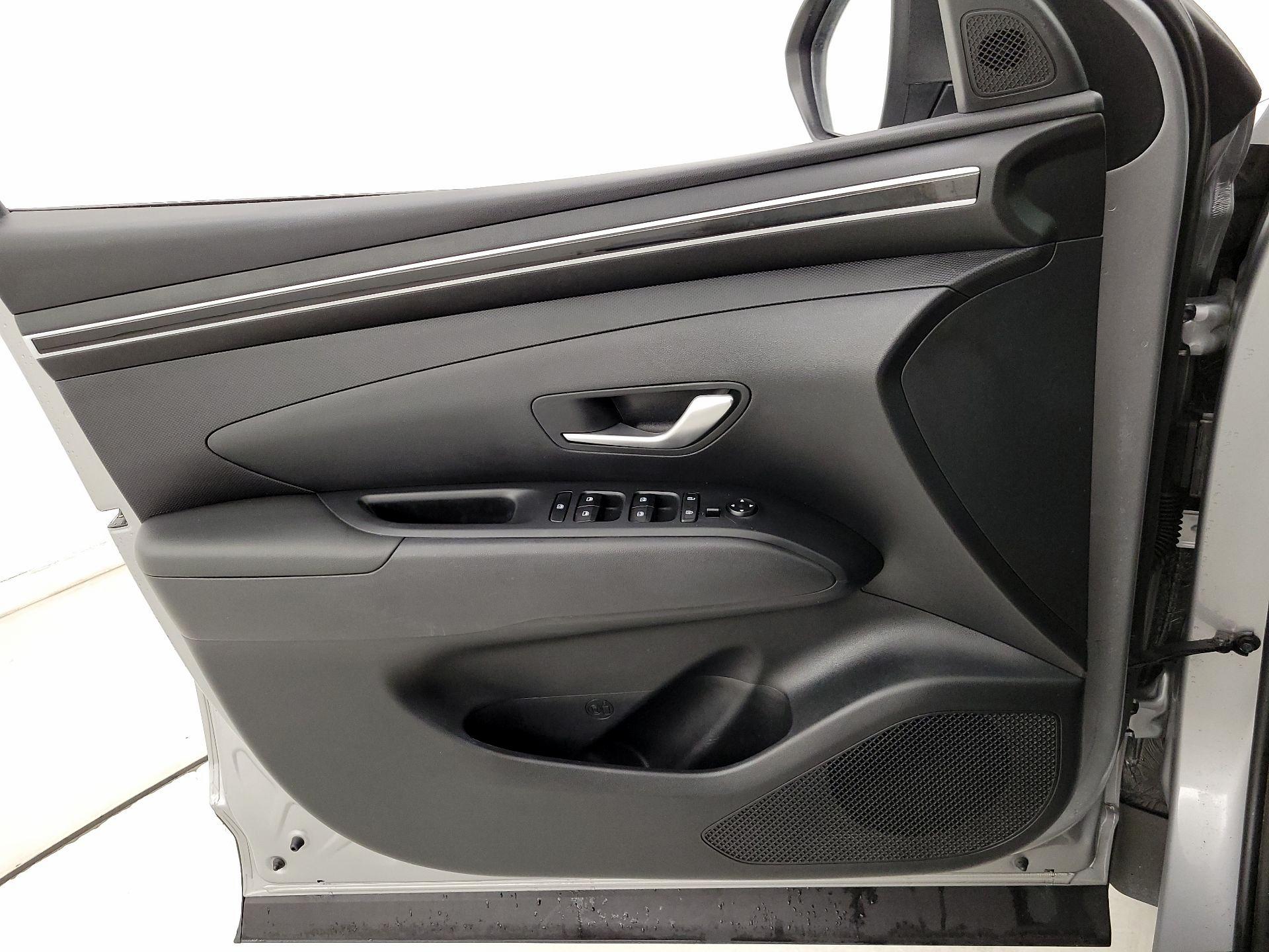 Thumbnail: 2022 Hyundai Tucson - 12