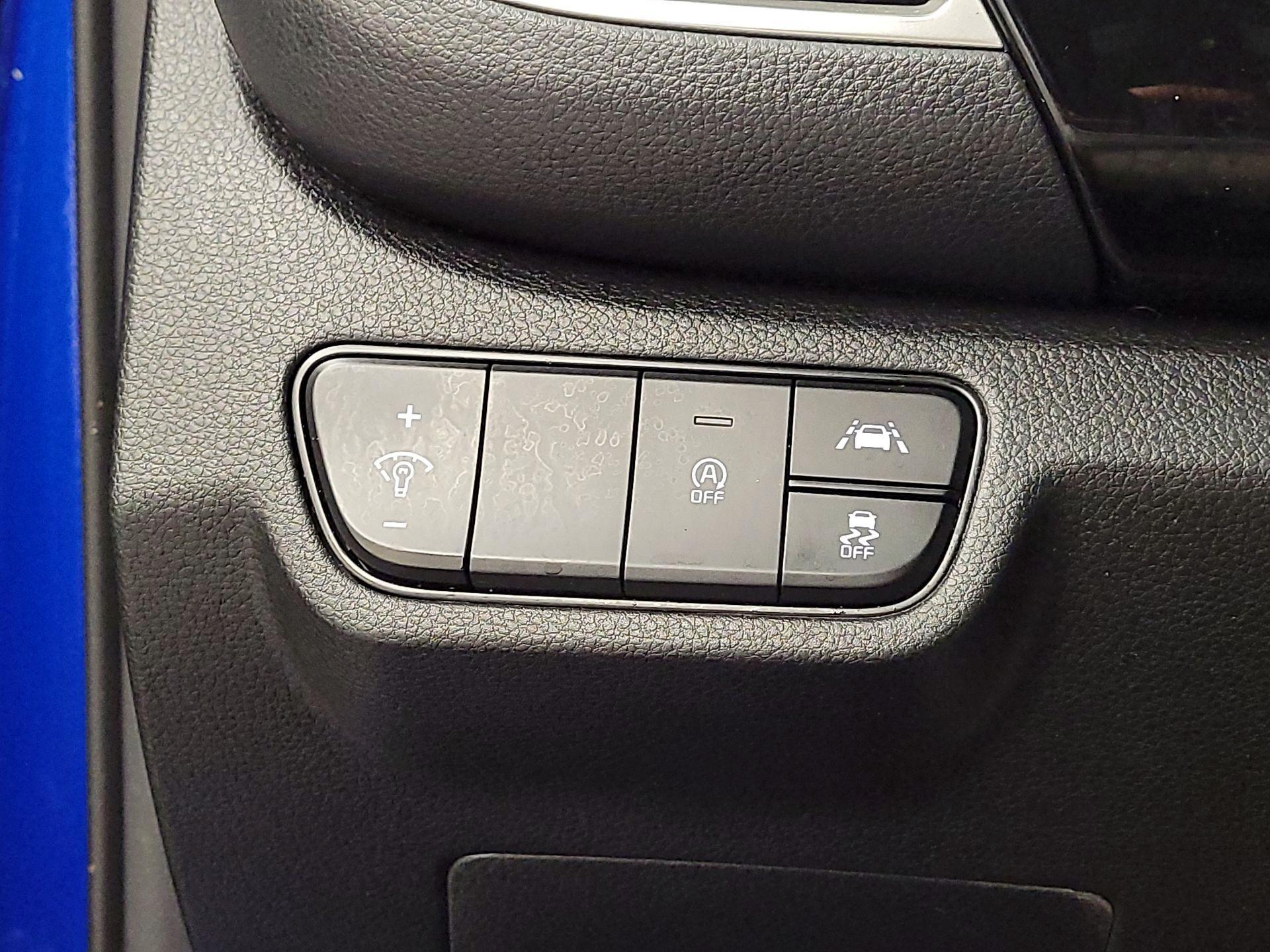 Thumbnail: 2023 Kia Seltos - 13