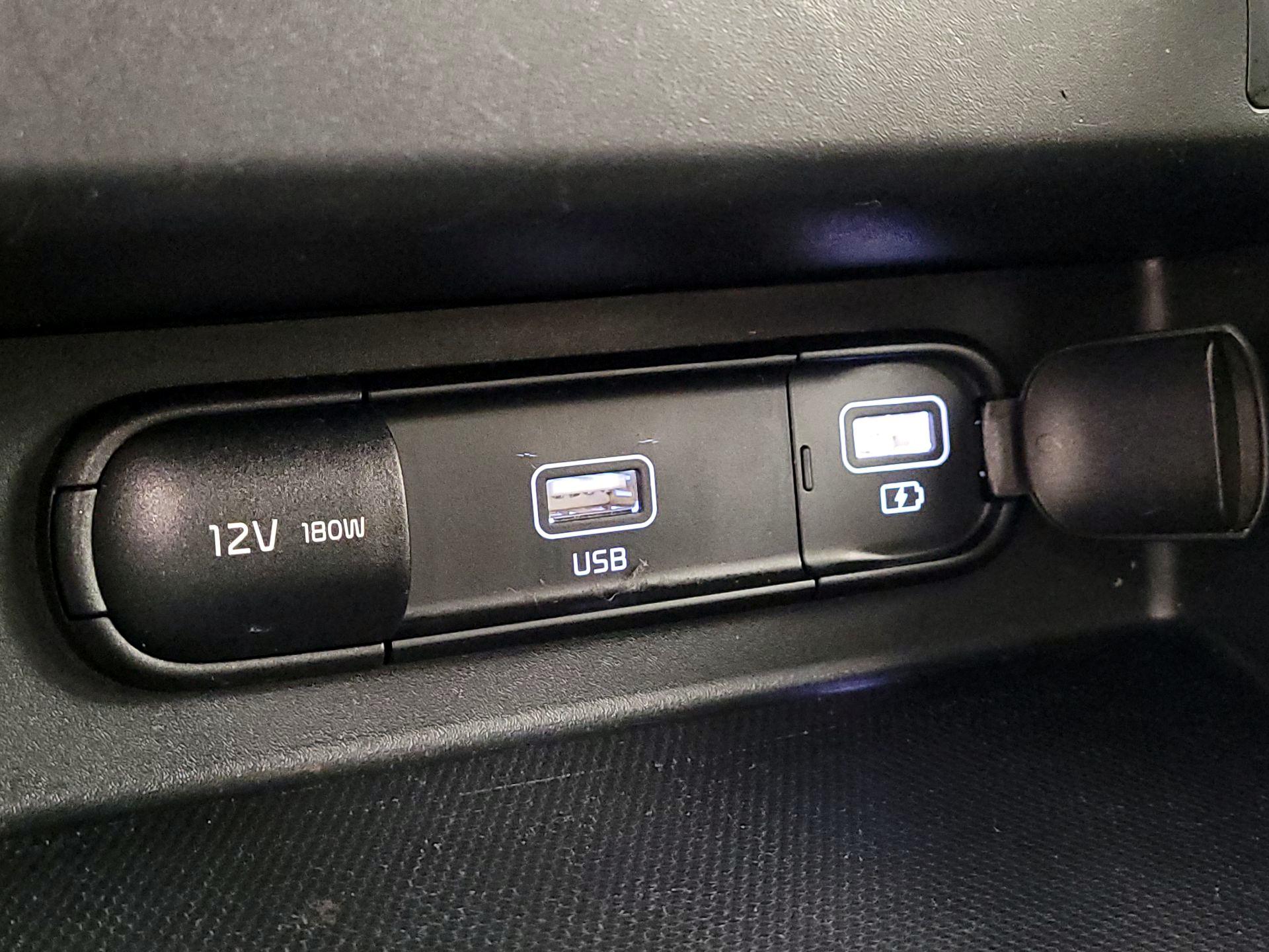 Thumbnail: 2023 Kia Seltos - 18